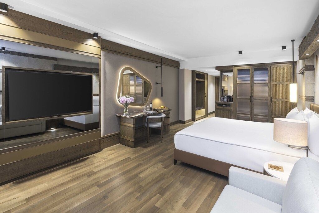 Superior Room Land view