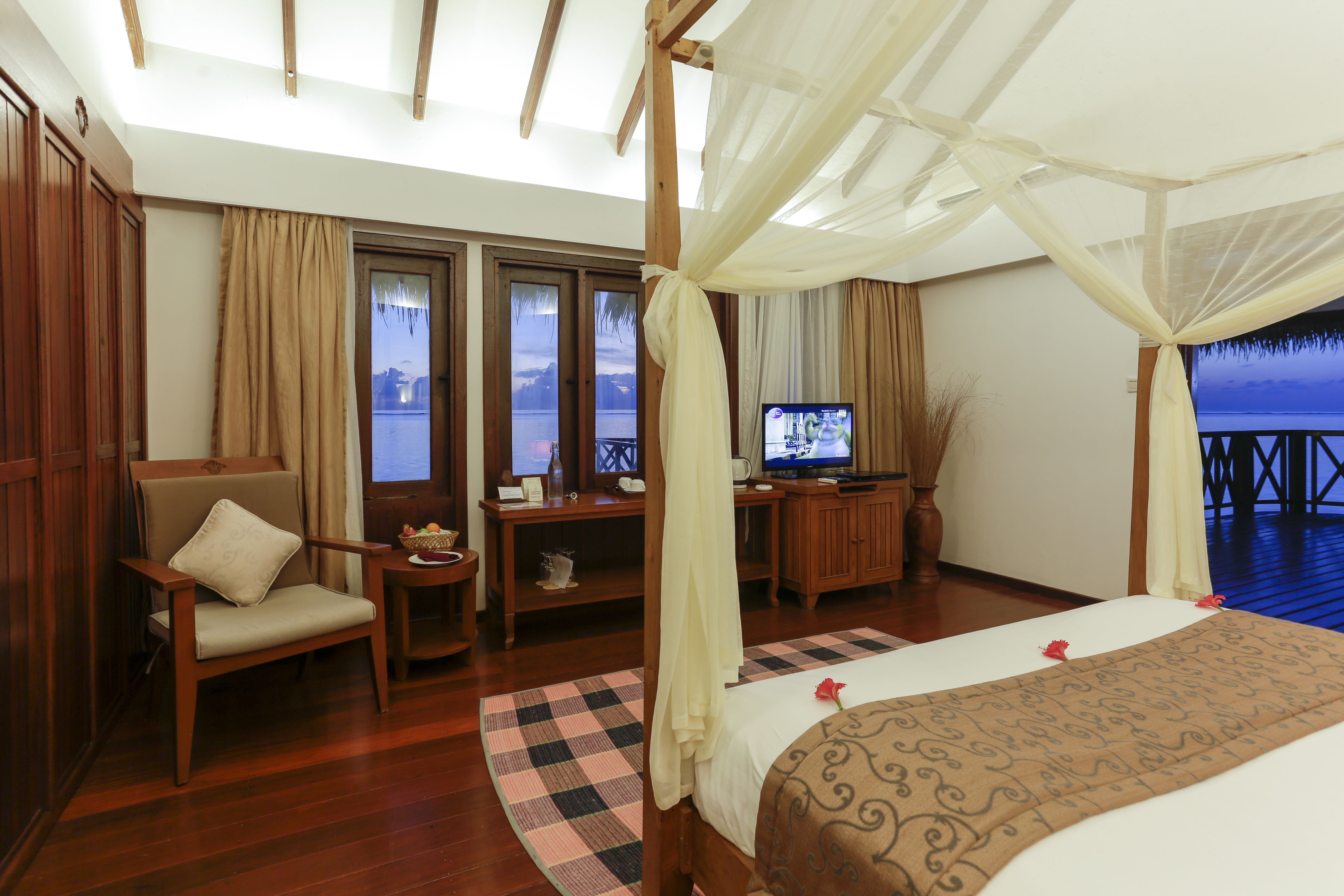 Lagoon Suites