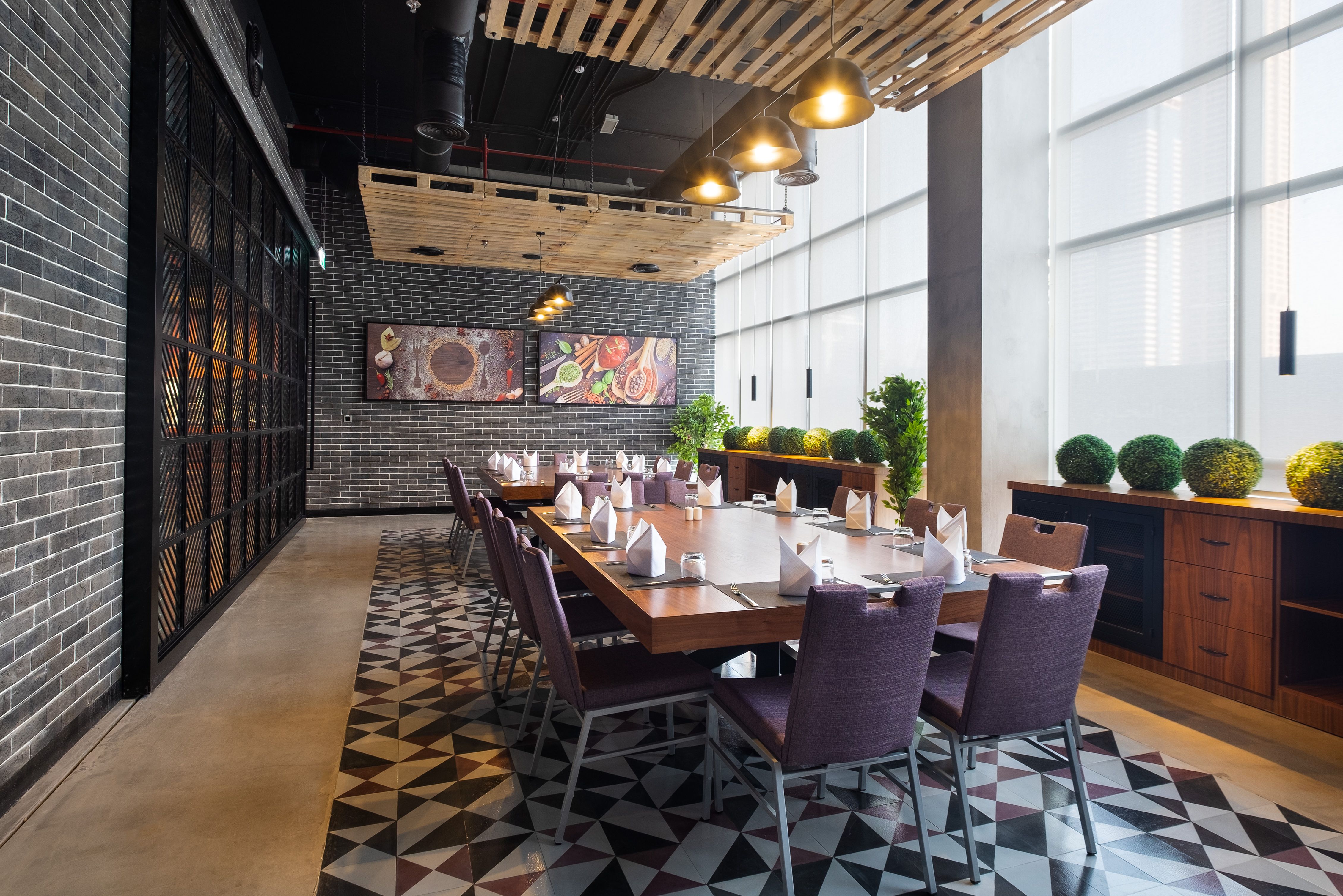 Breakout Restaurant & Coffee Shop