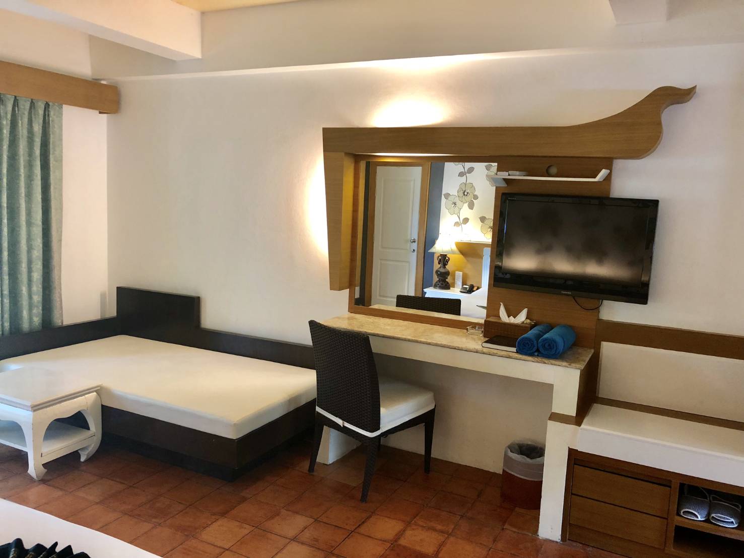 DELUXE FAMILY CONNECTING ROOM