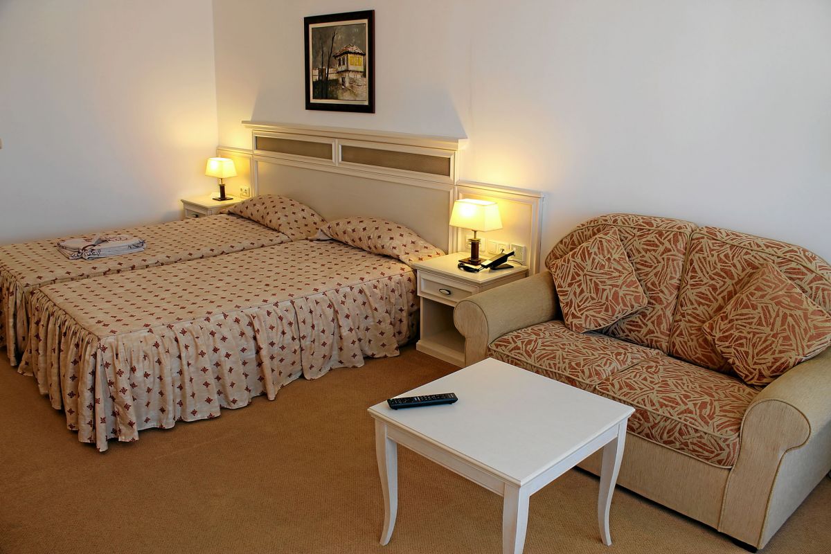 Standard Room (Balcony)