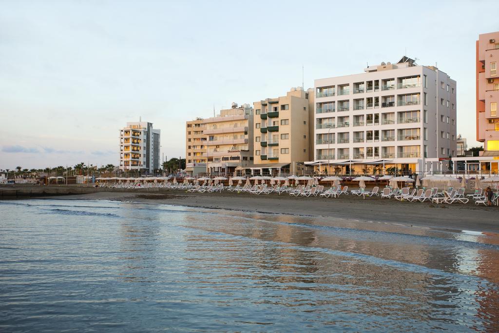 Costantiana Beach Hotel Apartments (3).jpg