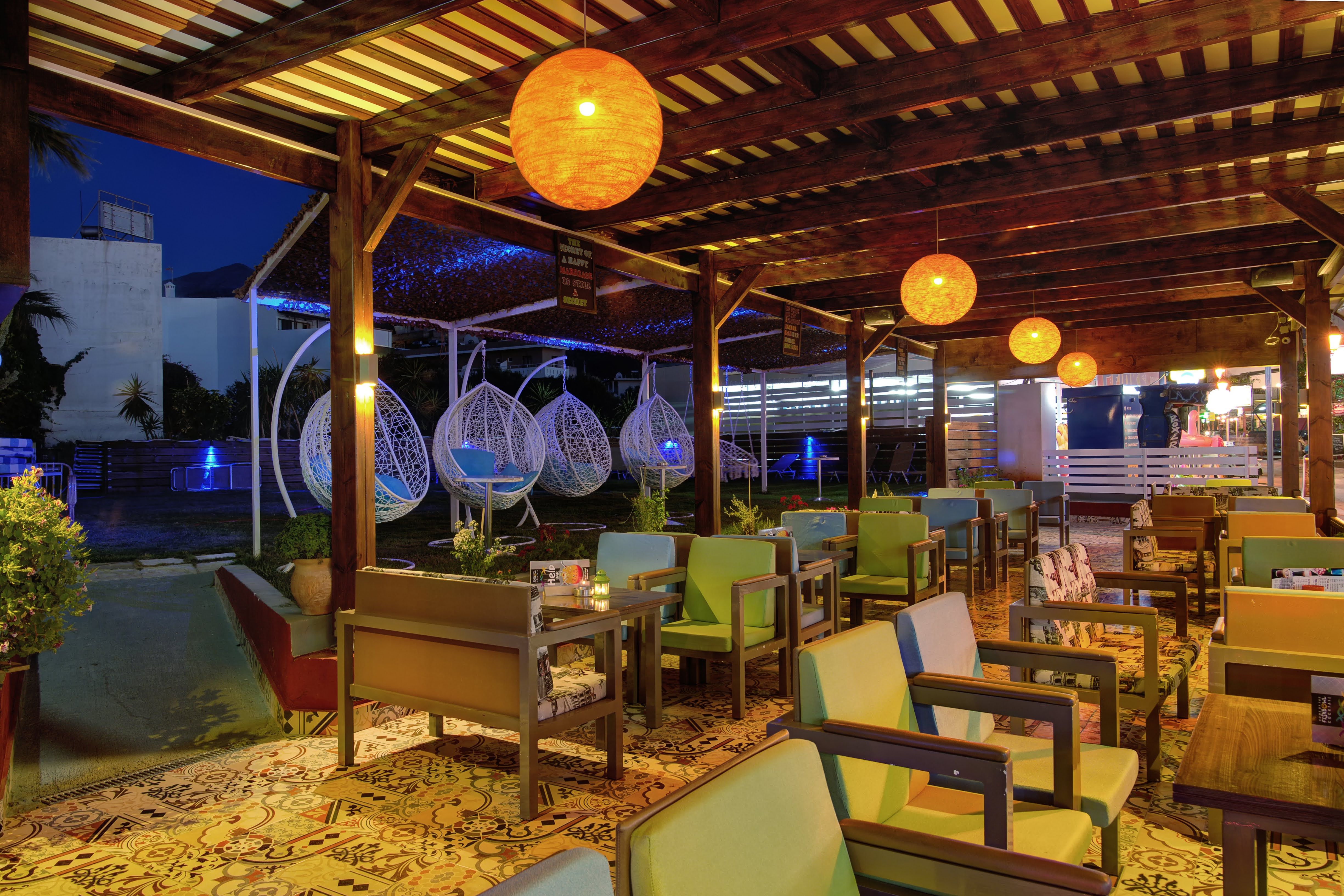 Ilios 1 Pool Bar