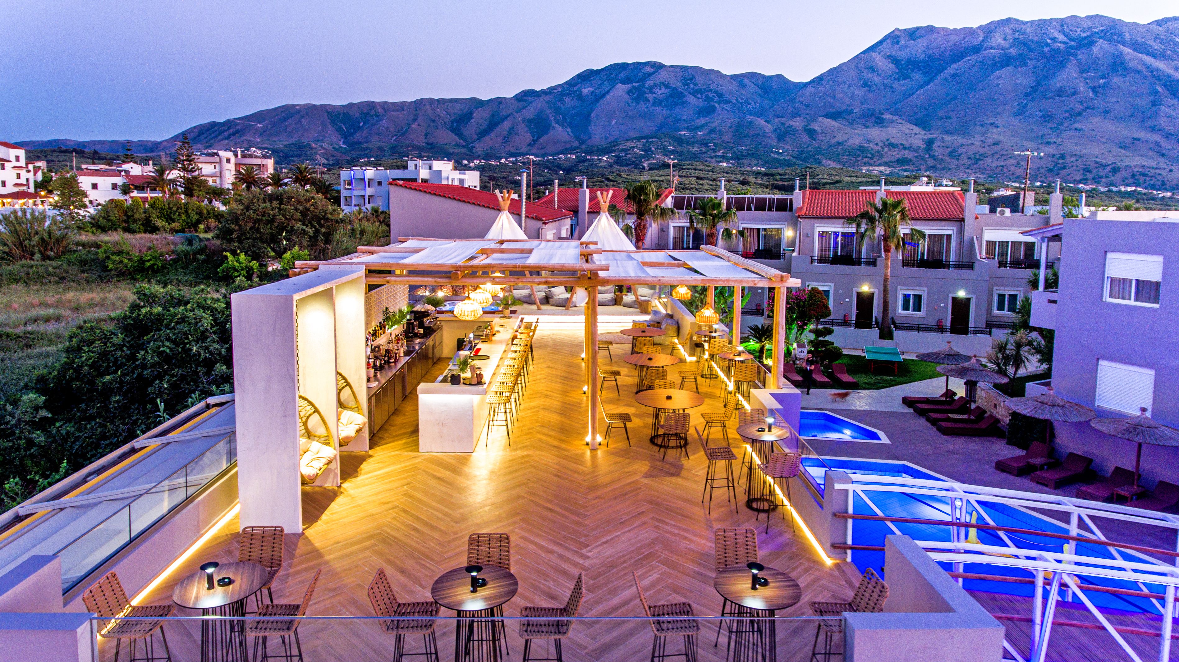 ROOF TOP BAR