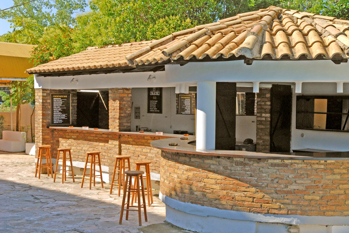 Main Bar