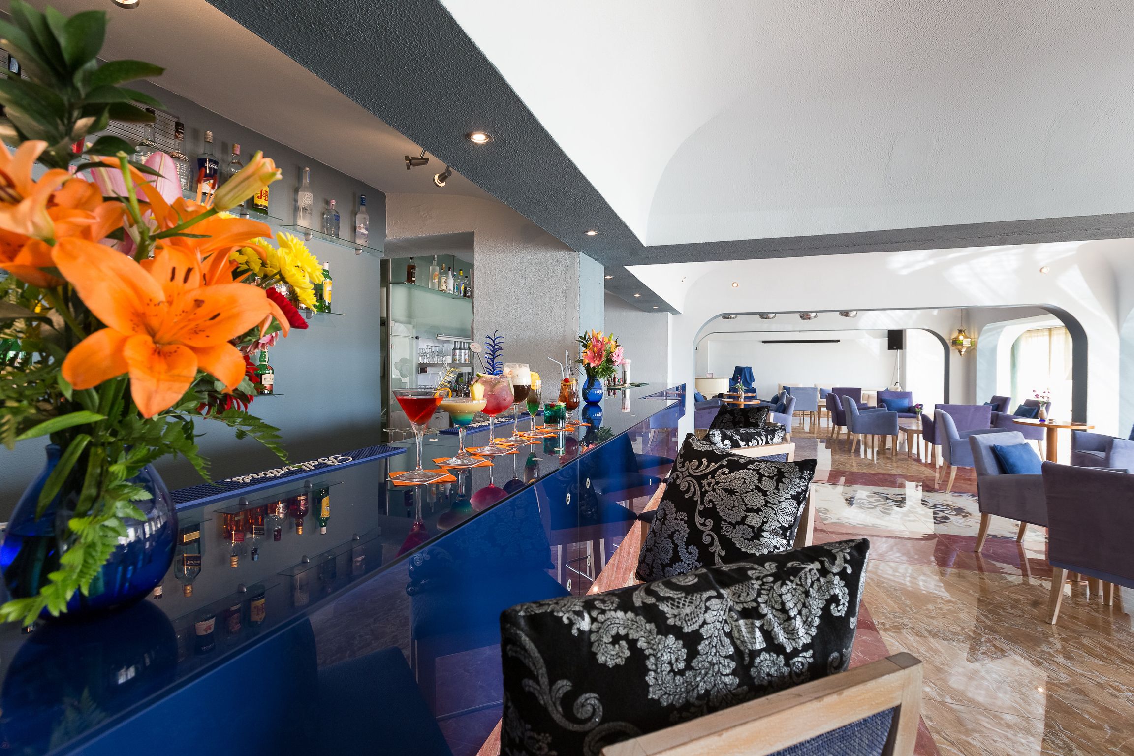 SKY BAR