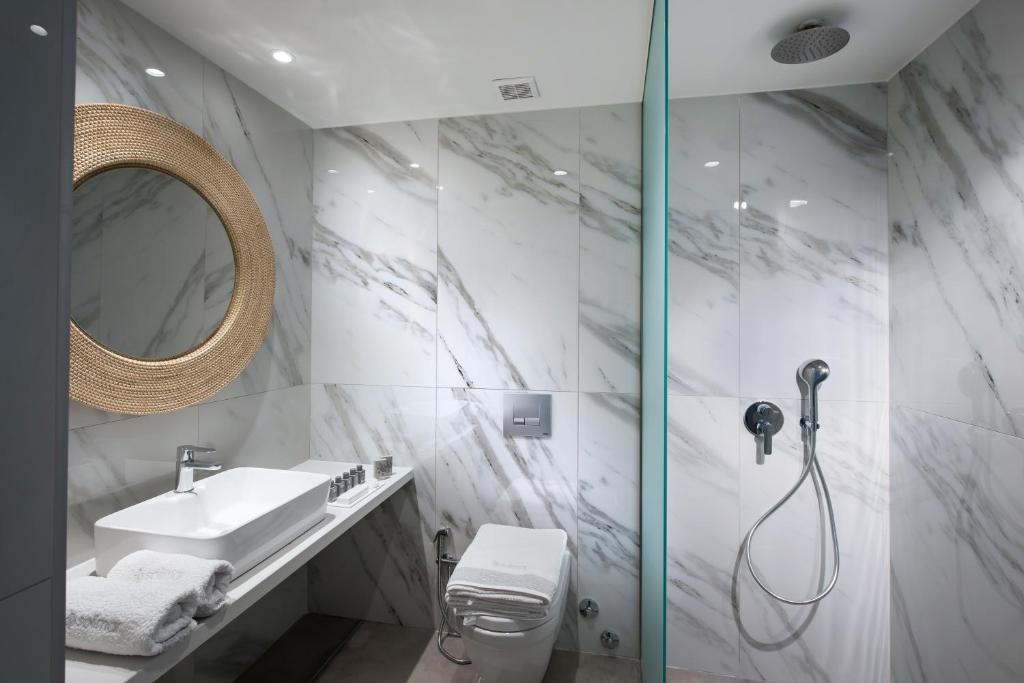 DOUBLE SUPERIOR ROOM
