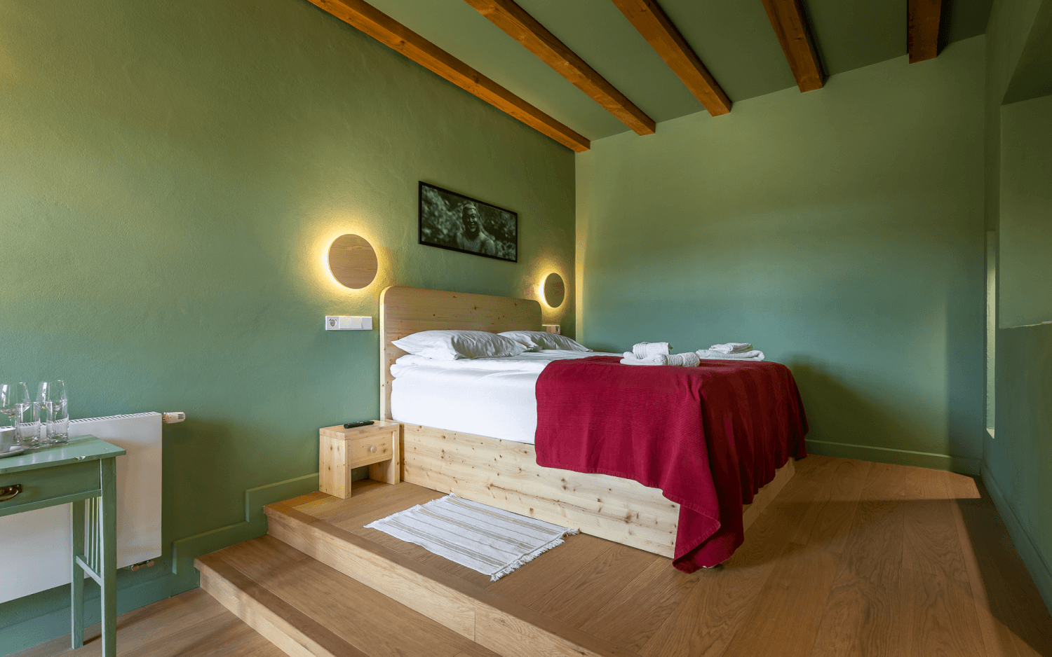 Casa Cal Green Room