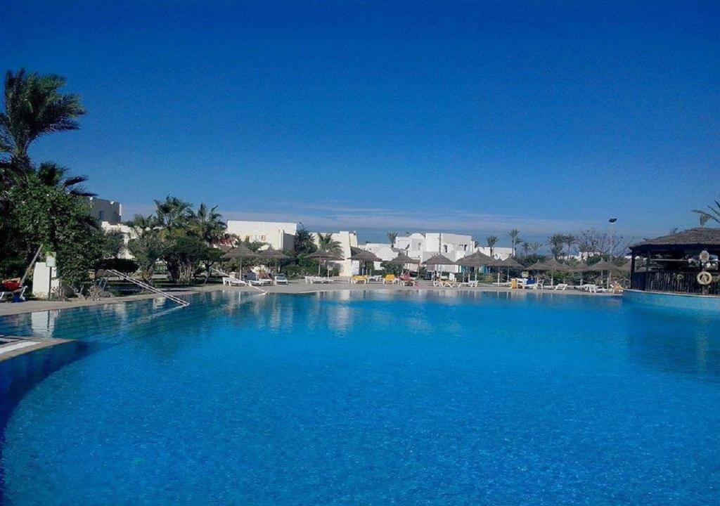 Piscina deschisă