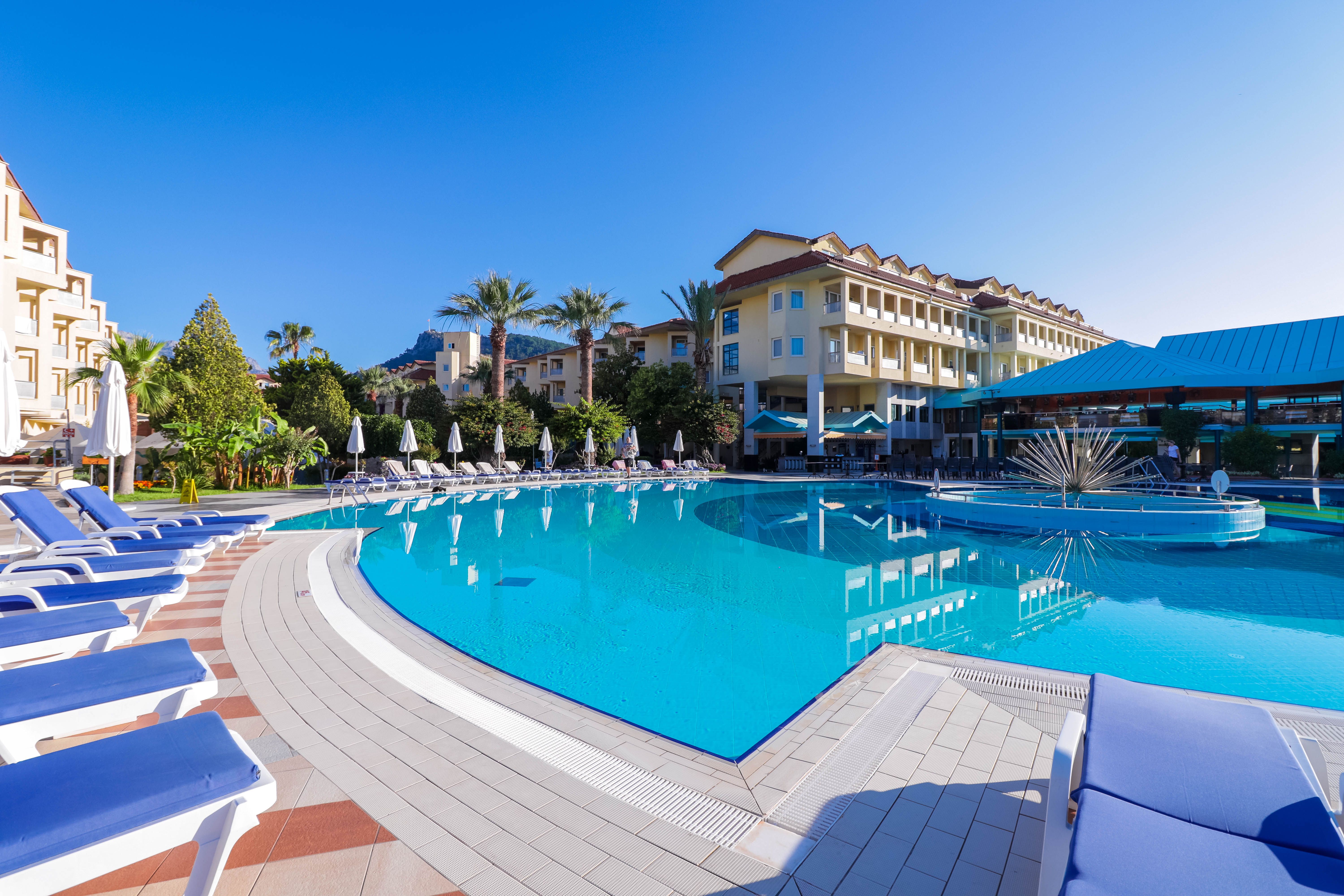 Piscina deschisă