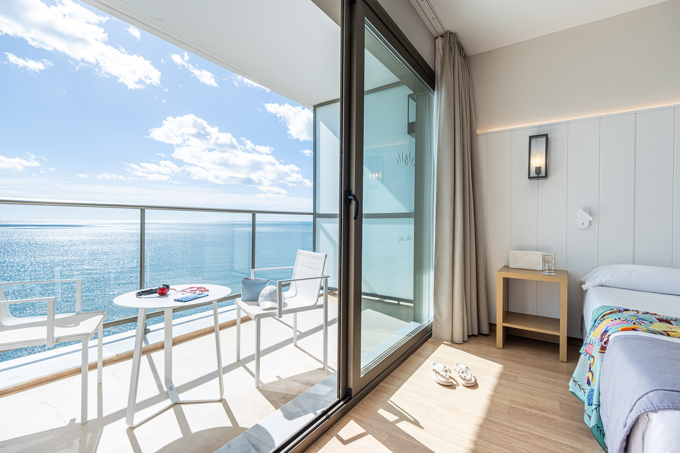 SU - SUITE (SEA VIEW)