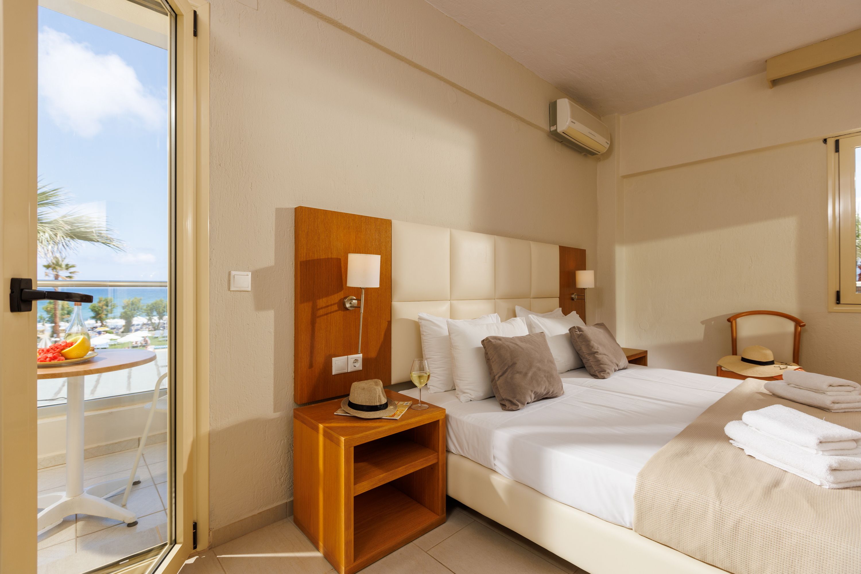 double room with Sea View balcony or terrace 