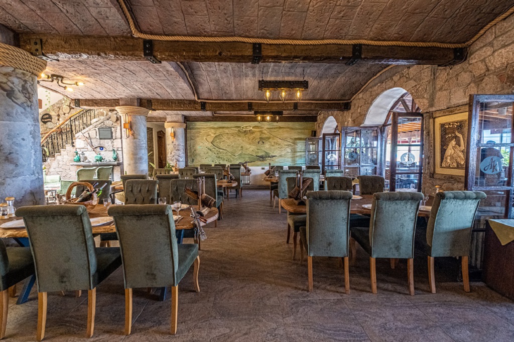 ANA RESTORAN
