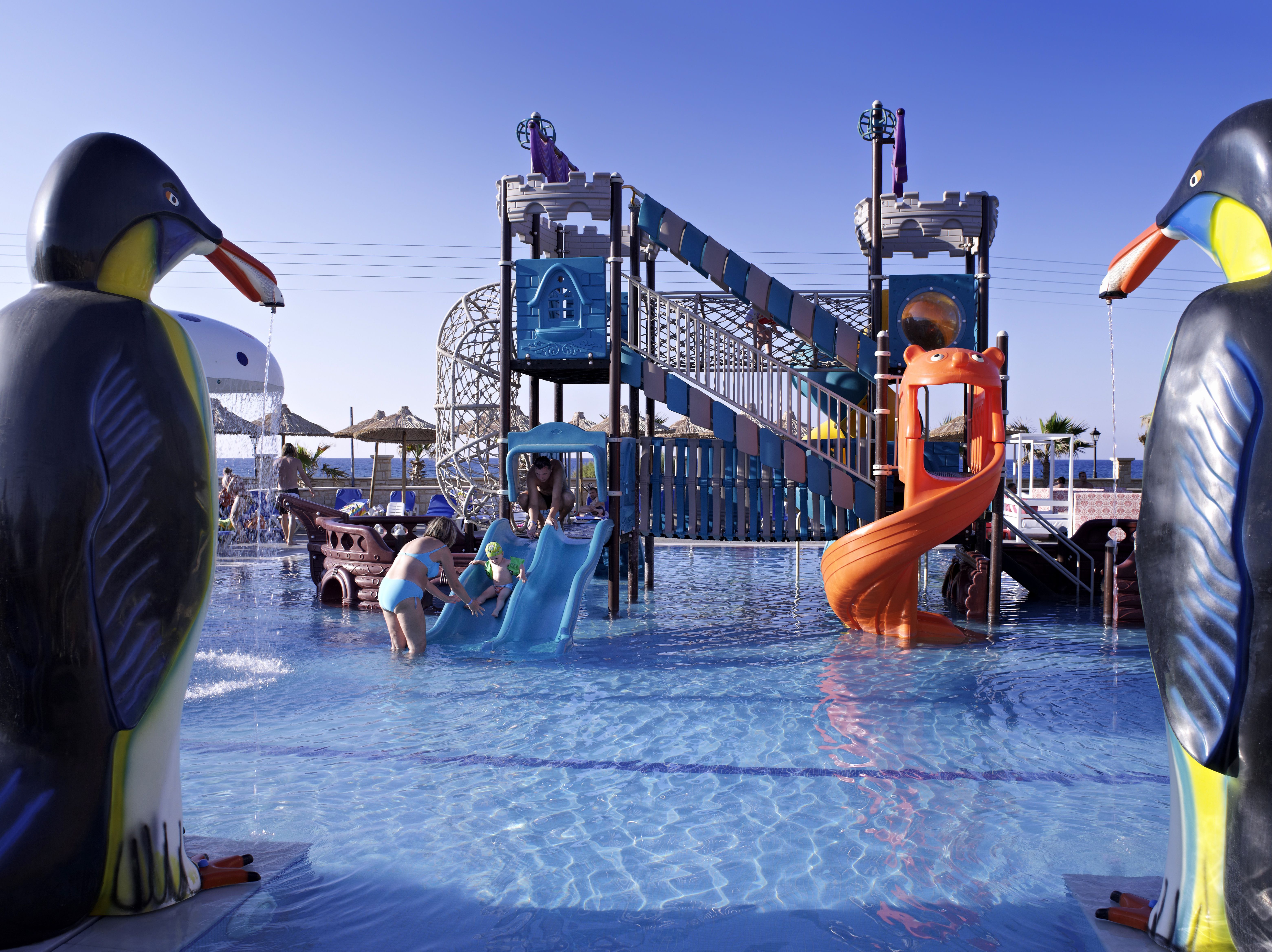 Piscina exterioara pentru copii