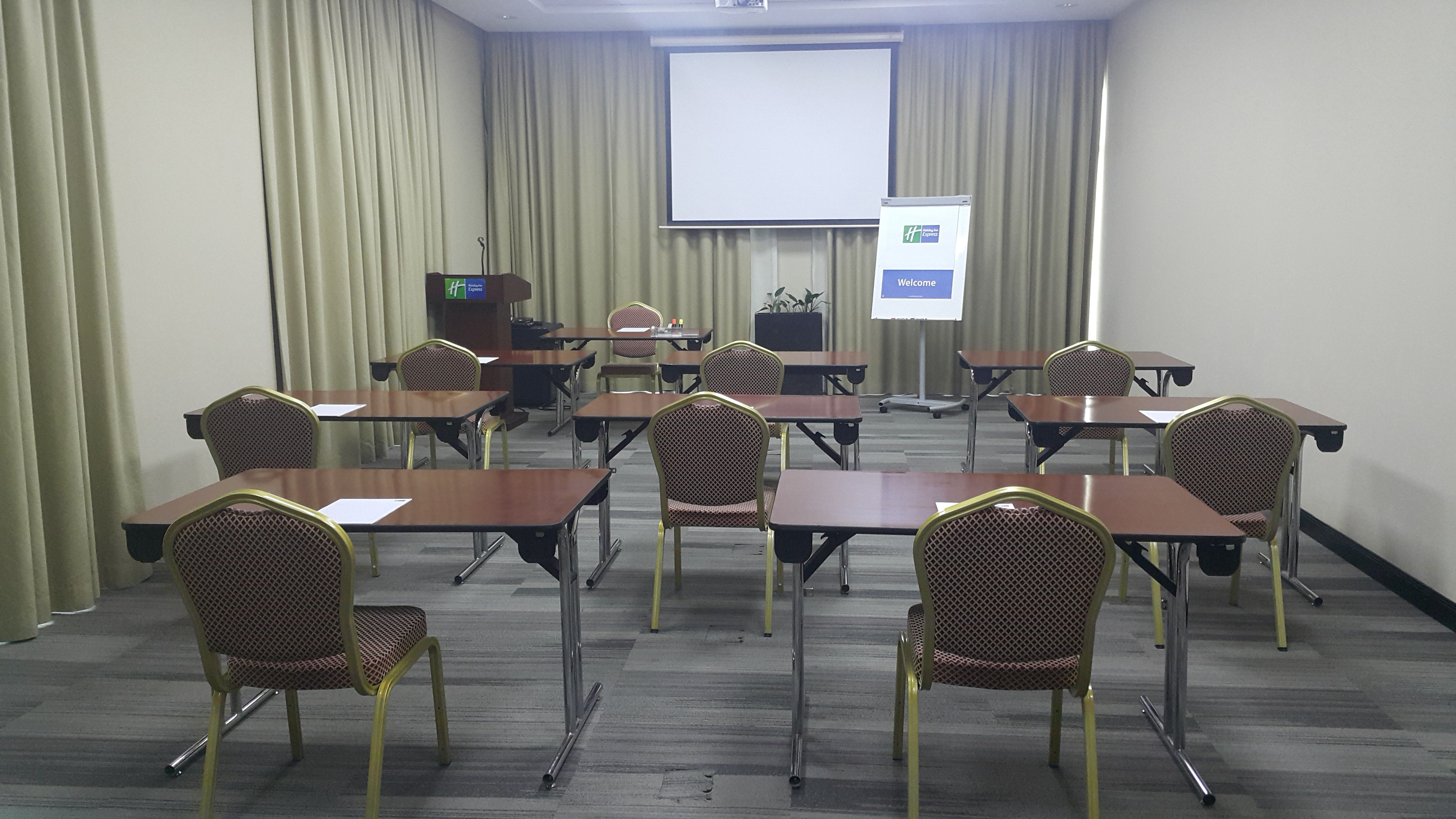 MICE (servicii de organizare de întâlniri, conferințe, alte evenimente)