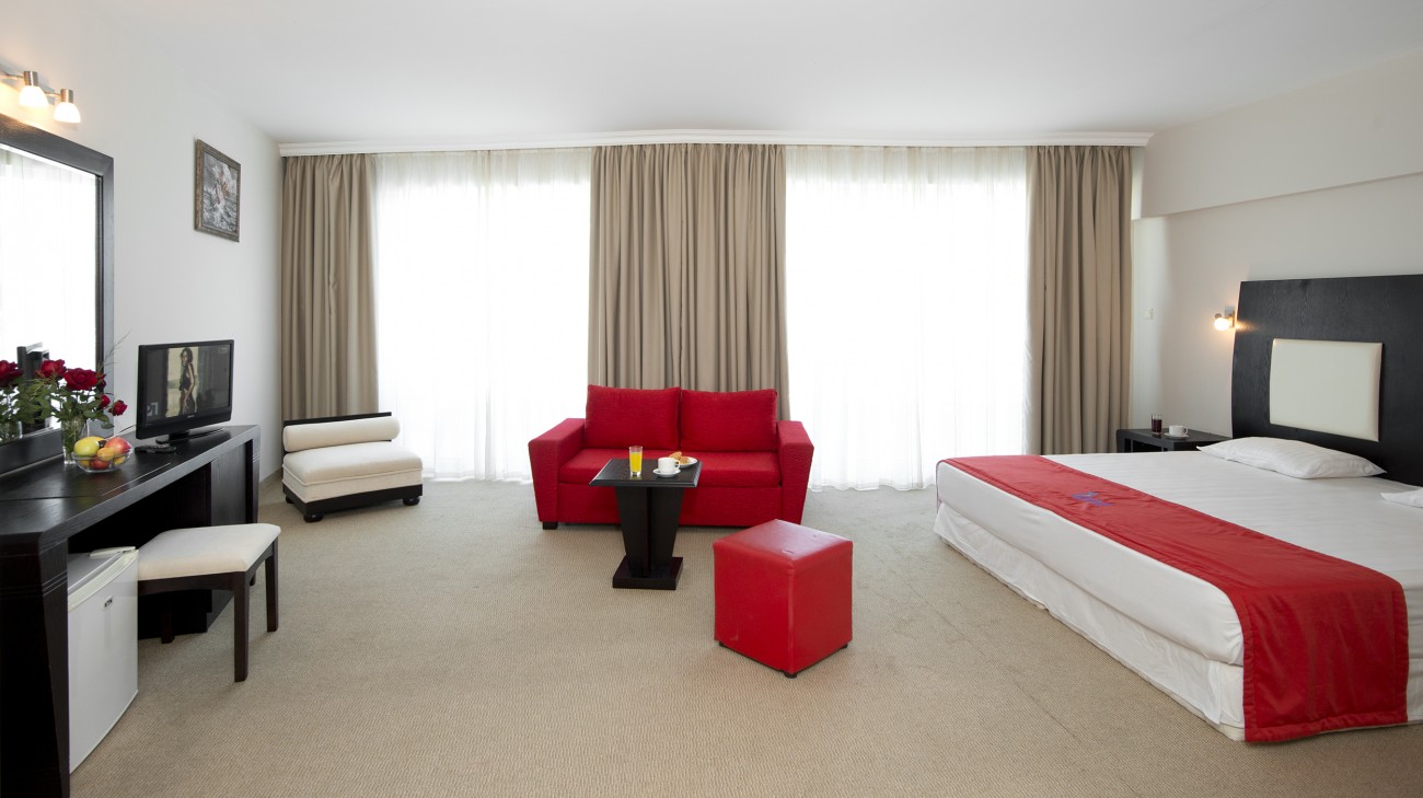 Twin Superior Room (Balcony)