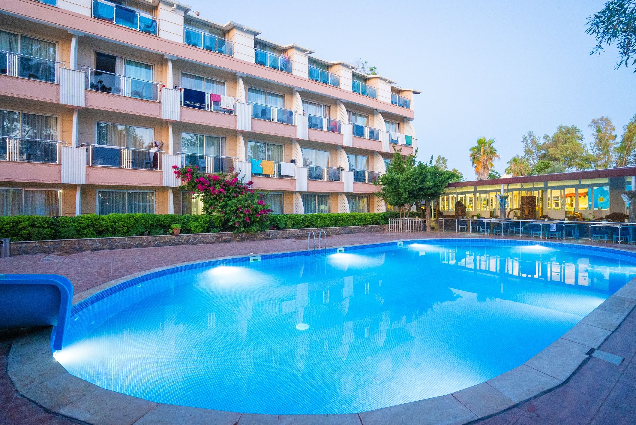 Piscina deschisă