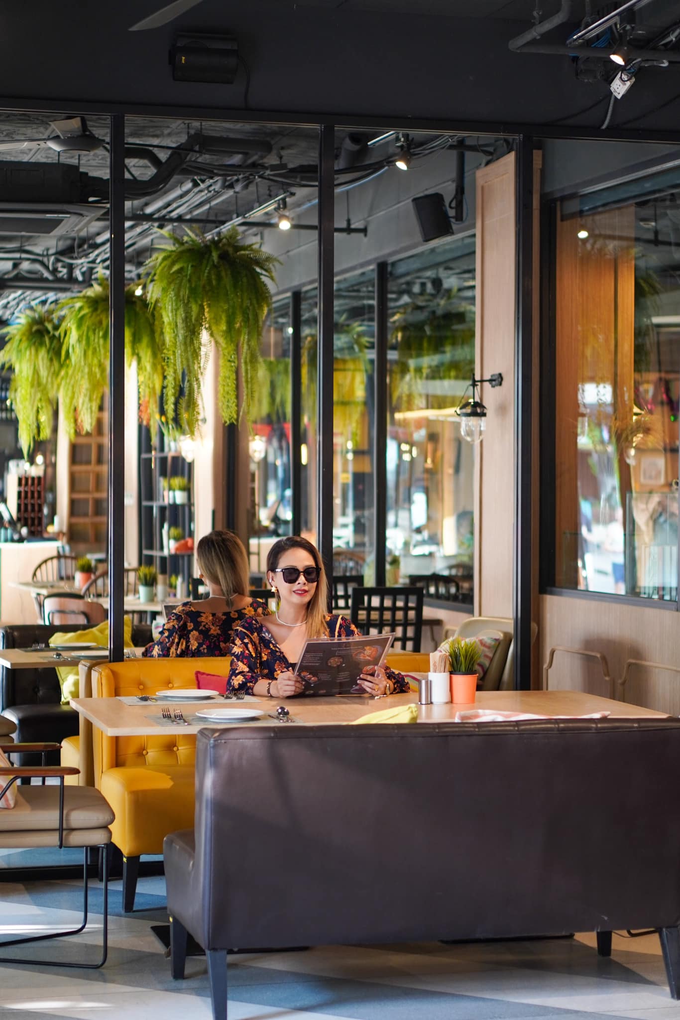 Rhyme cafe