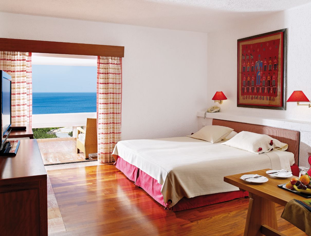 ONE BEDROOM SUPERIOR SUITE SEA VIEW