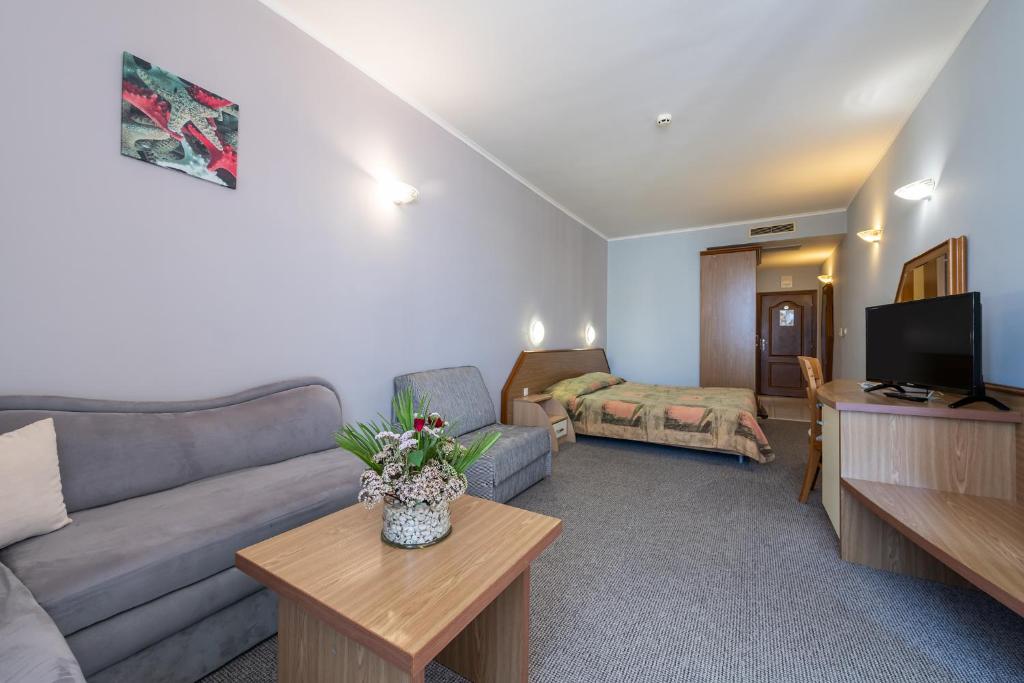 DOUBLE COMFORT ROOM 