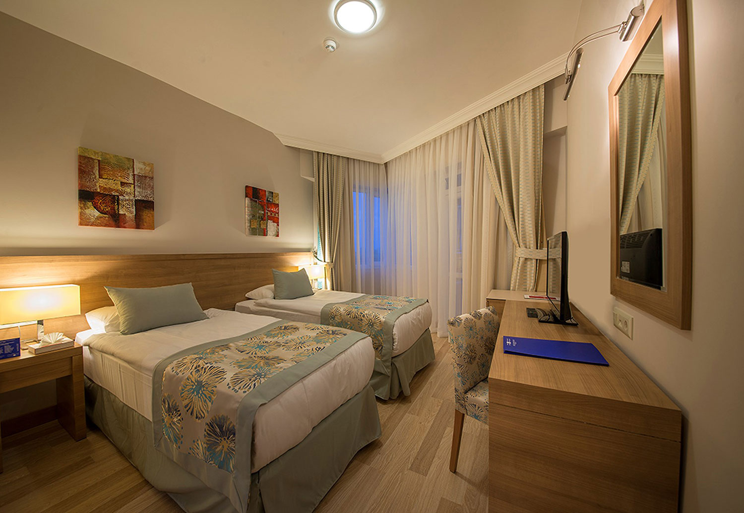 room_gallery_1.jpg