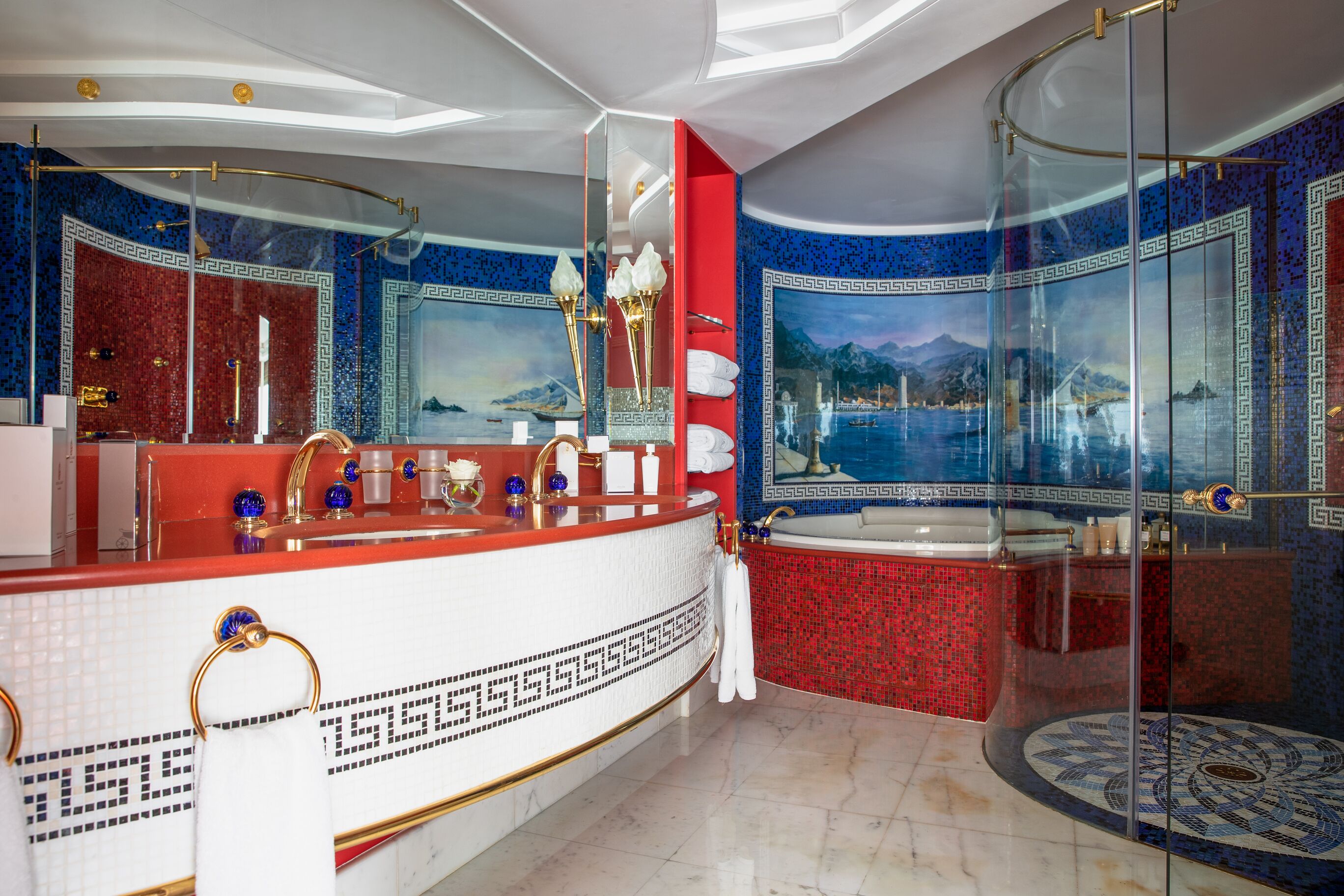 Deluxe Marina Suite