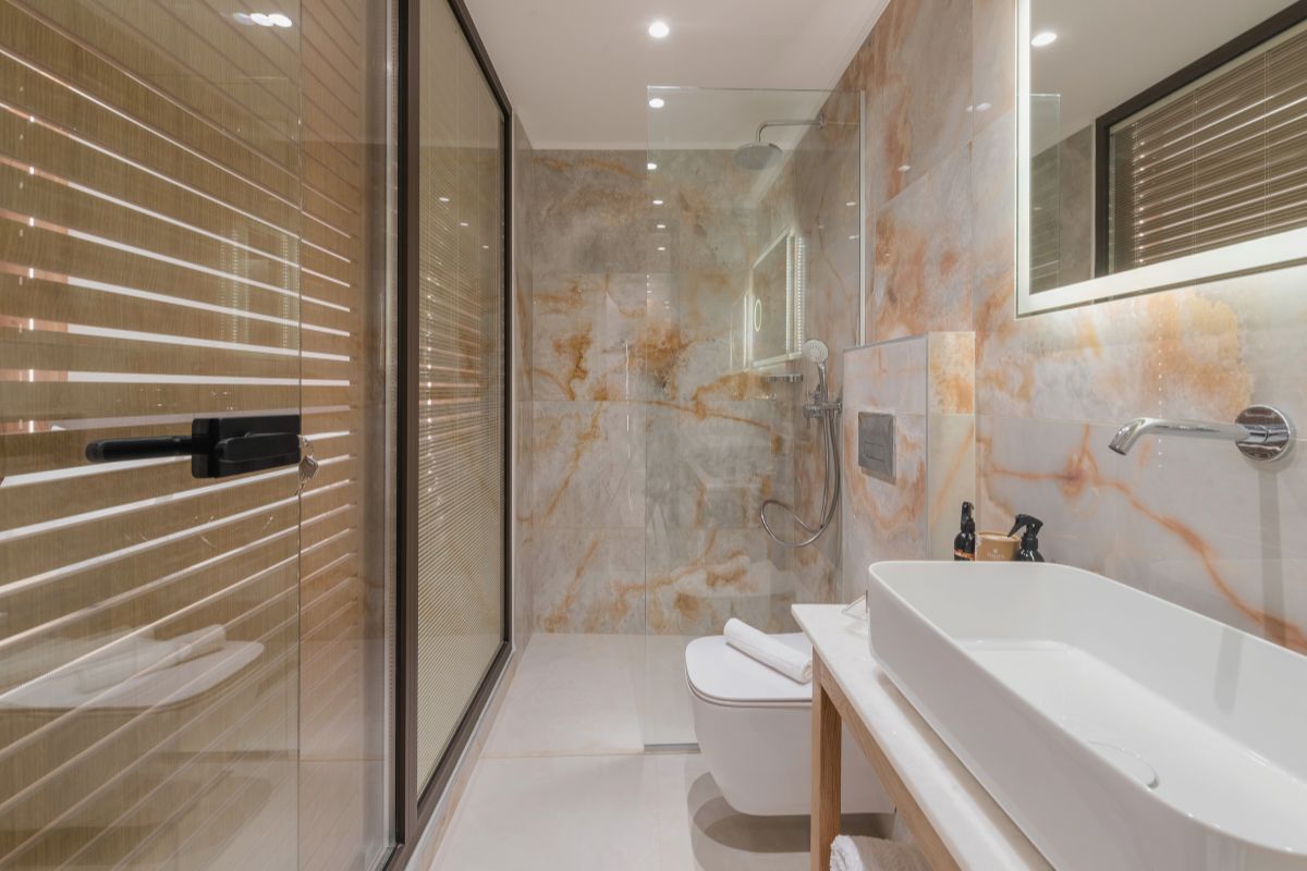 SUITE SUPERIOR WITH BALCONY OR WINDOW
