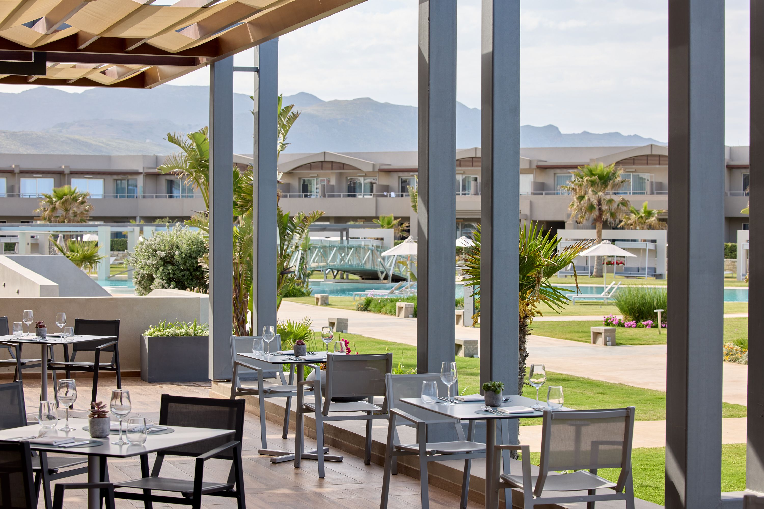 SYMPOSIUM MAIN RESTAURANT