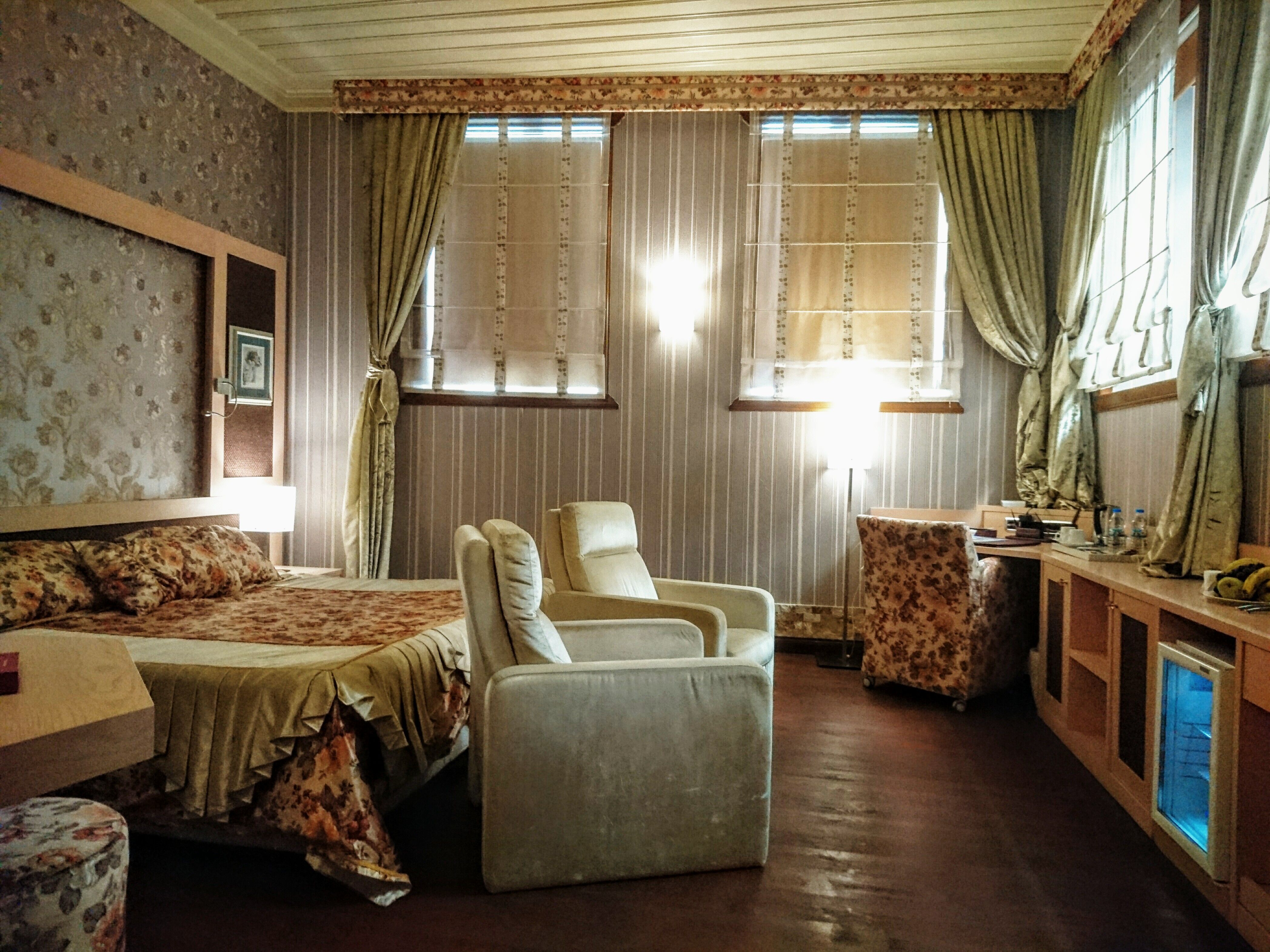 HAREM SUITE