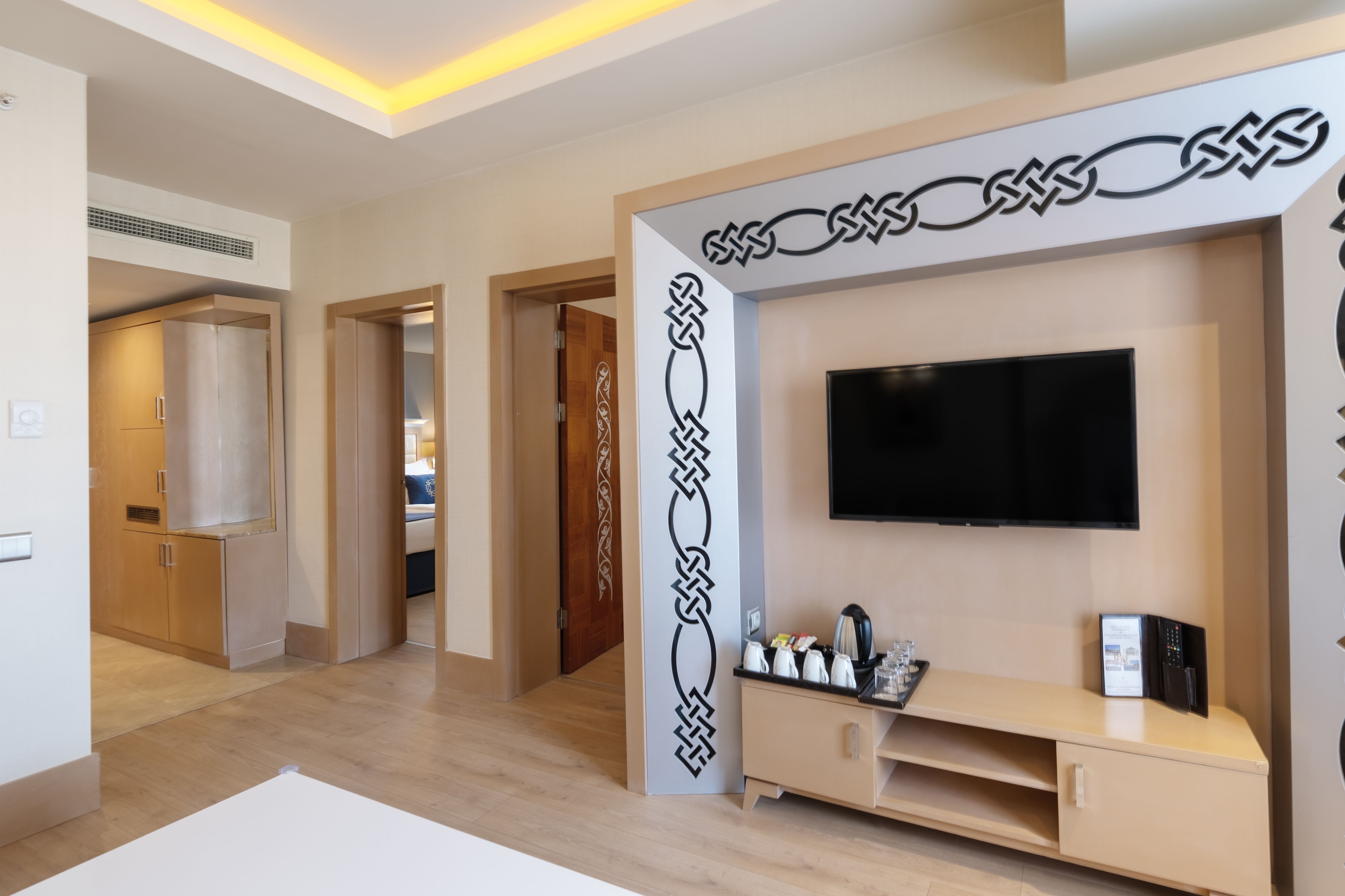 FAMILY SUITE
