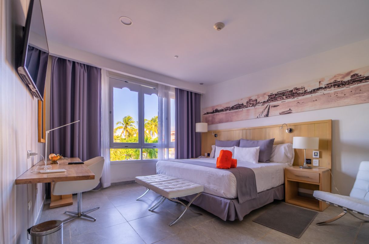 DELUXE JUNIOR SUITE