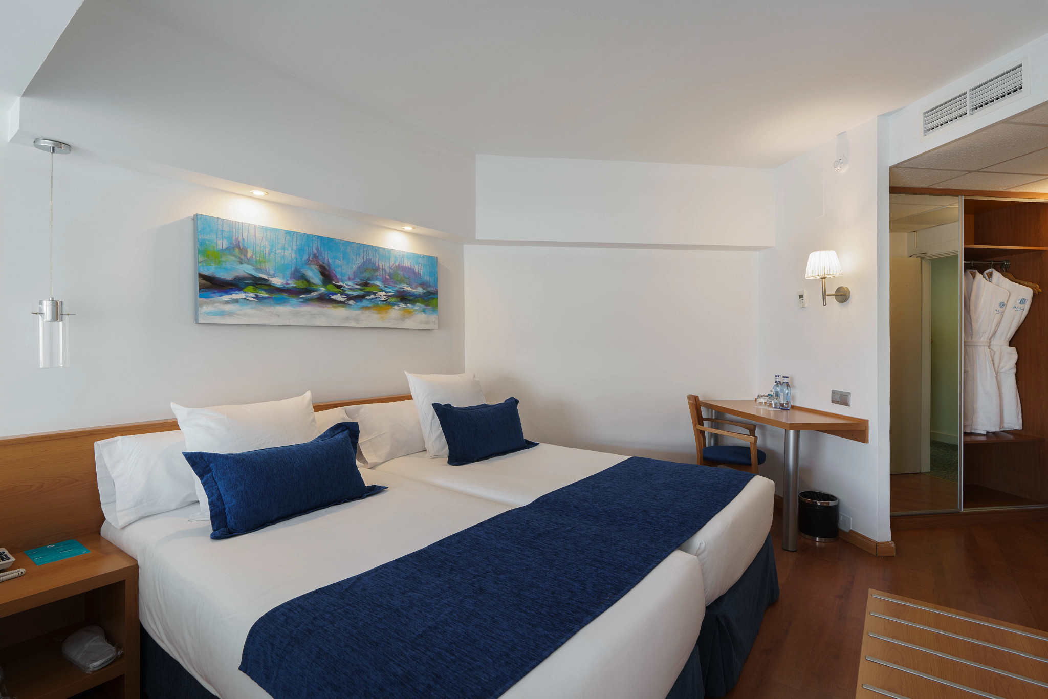 JUNIOR SUITE SUPERIOR BALCONY OR TERRACE