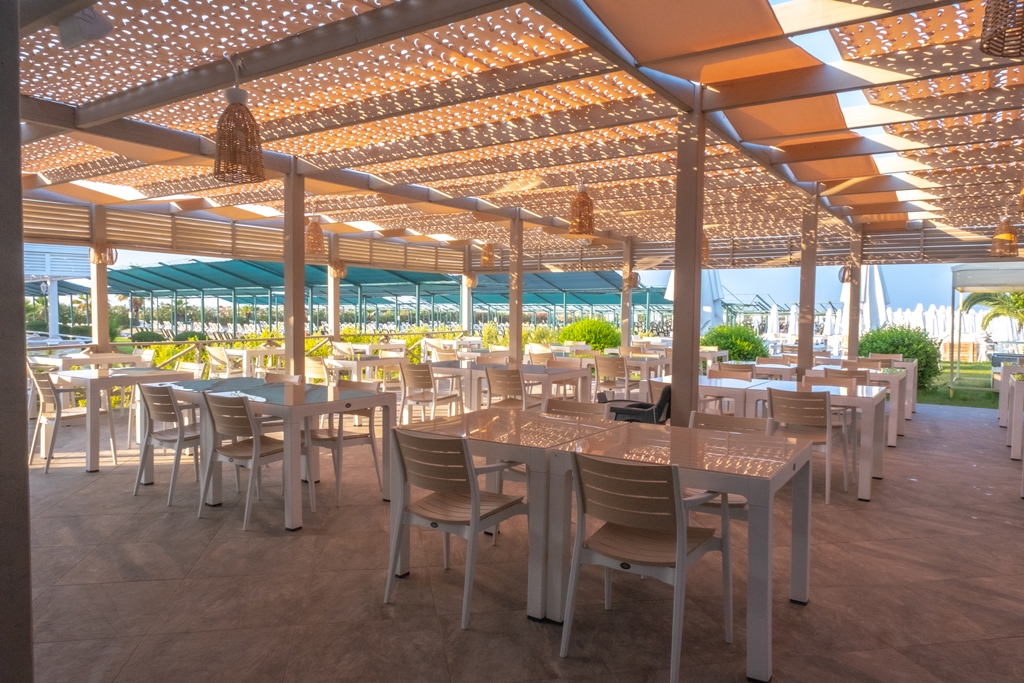 BEACH BAR 