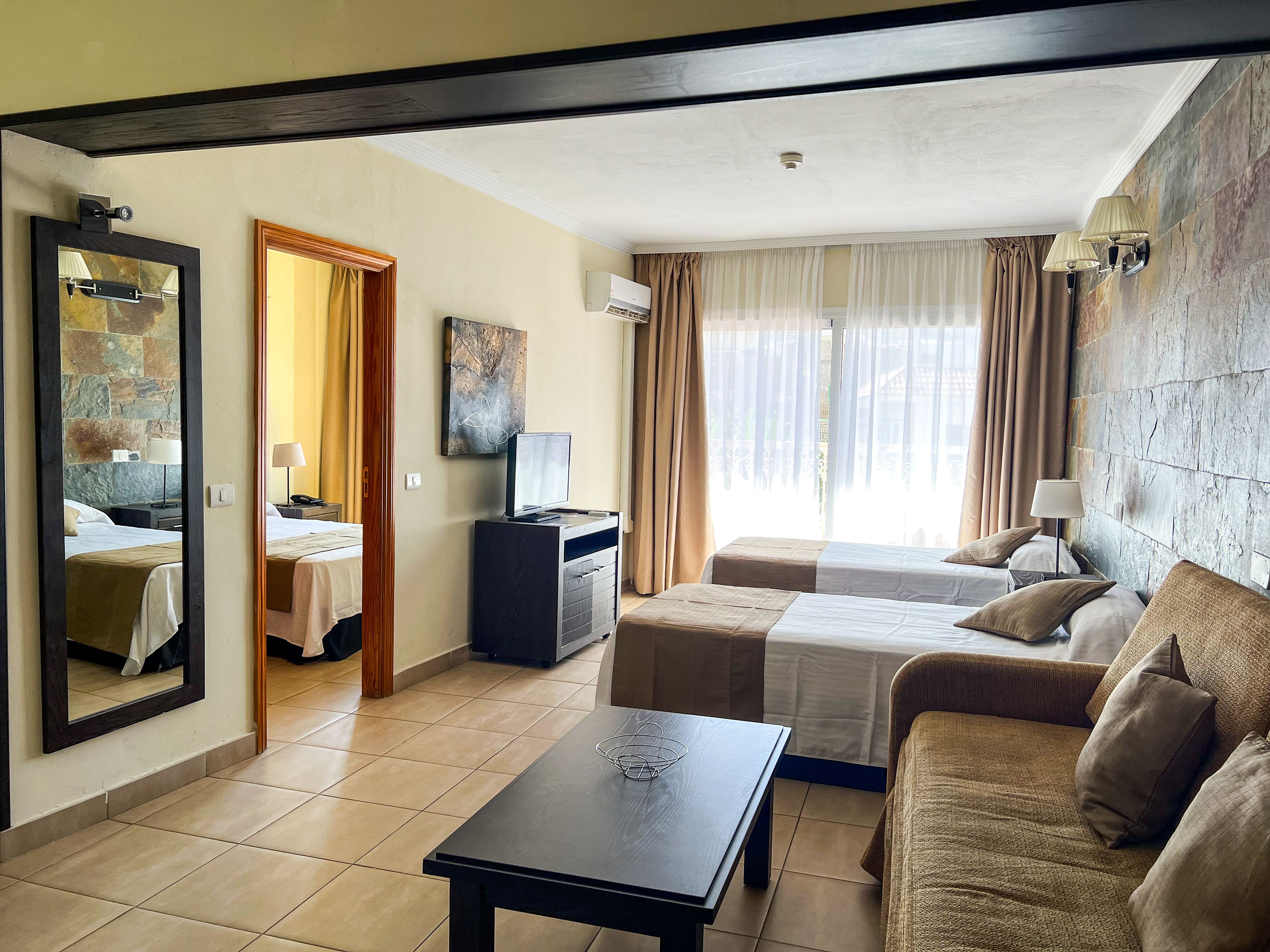 ONE BEDROOM SUITE WITH BALCONY OR TERRACE
