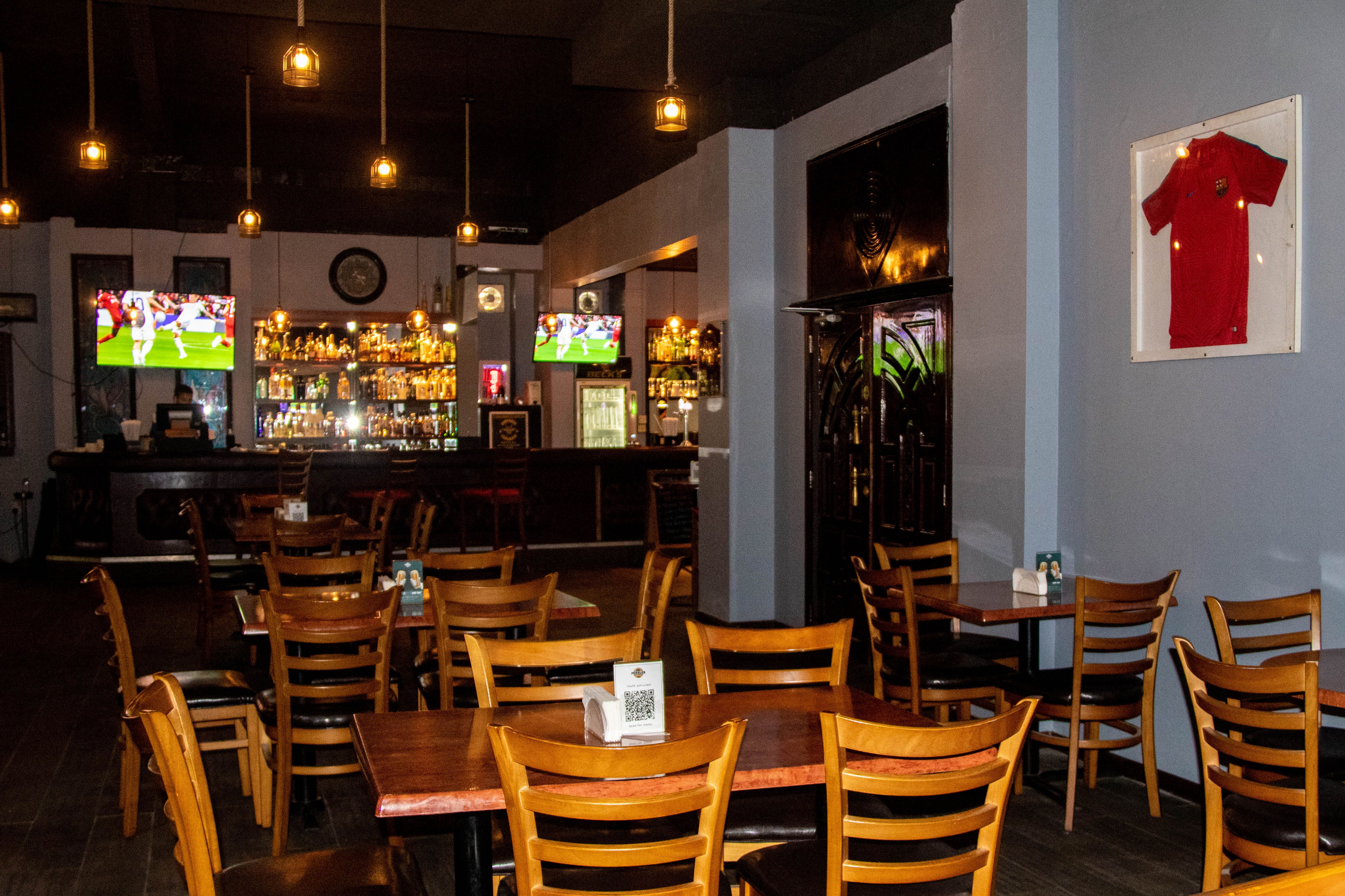PEBBLES BAR