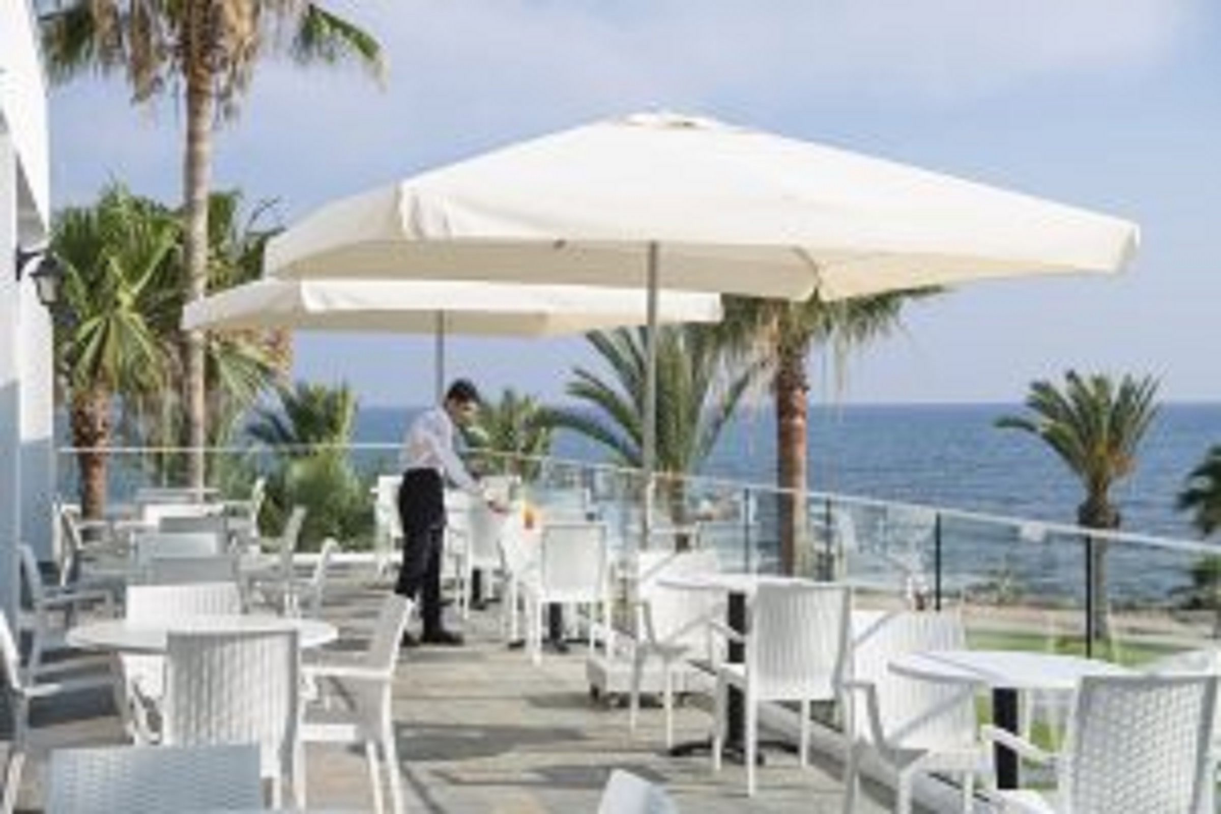 PELAGOS POOL BAR & RESTAURANT