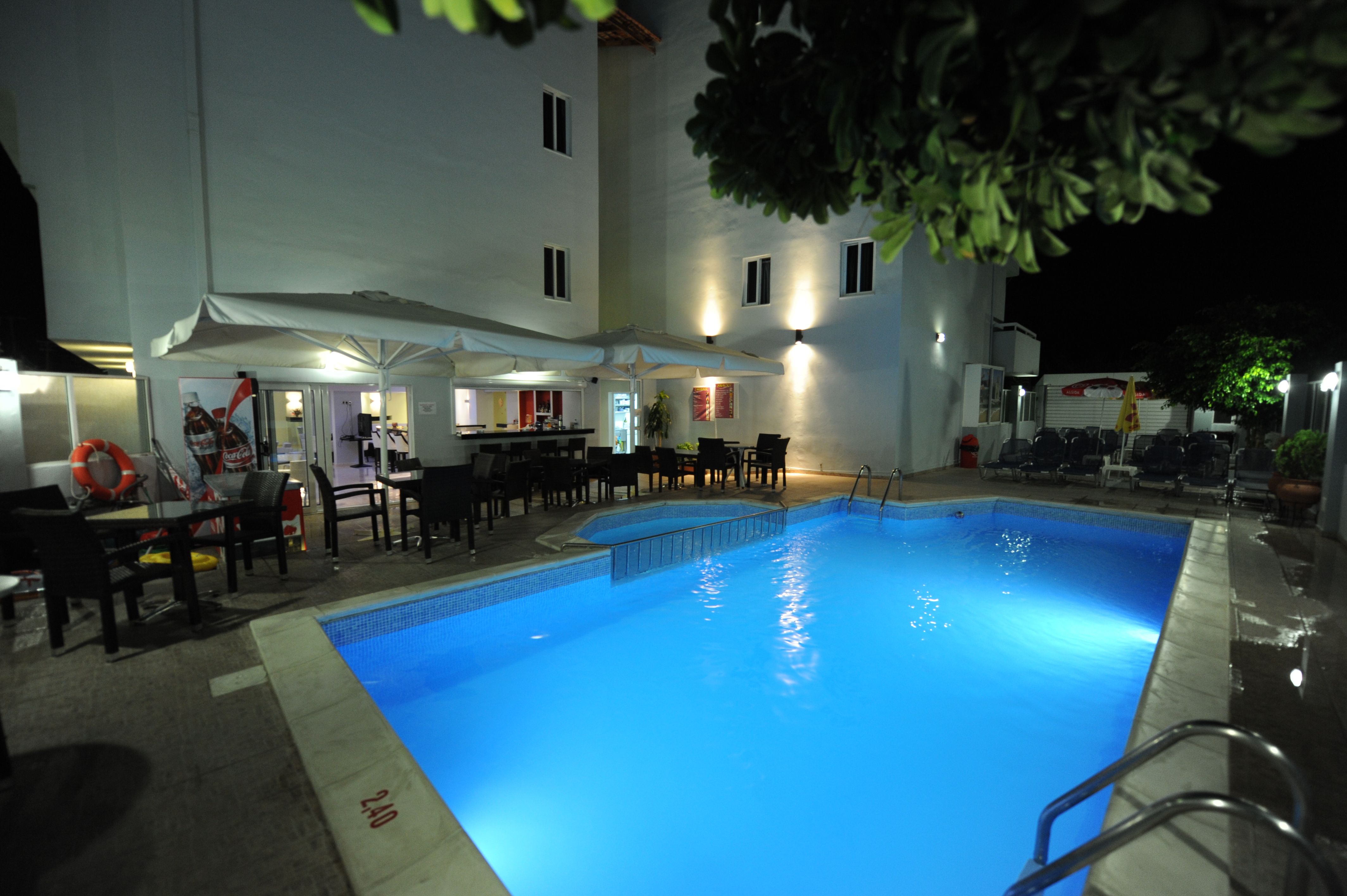 Piscina deschisă