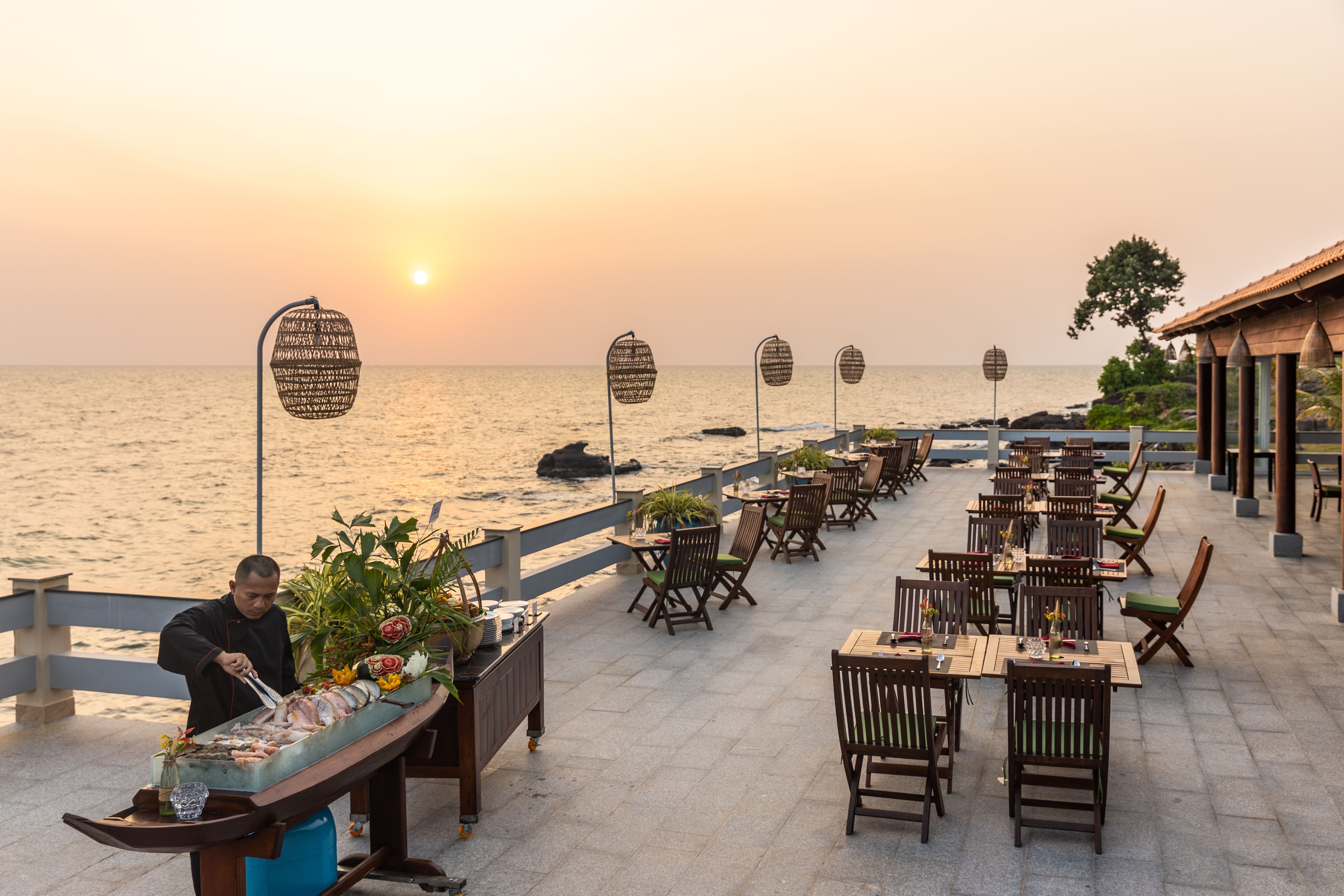 Sunset Restaurant 
