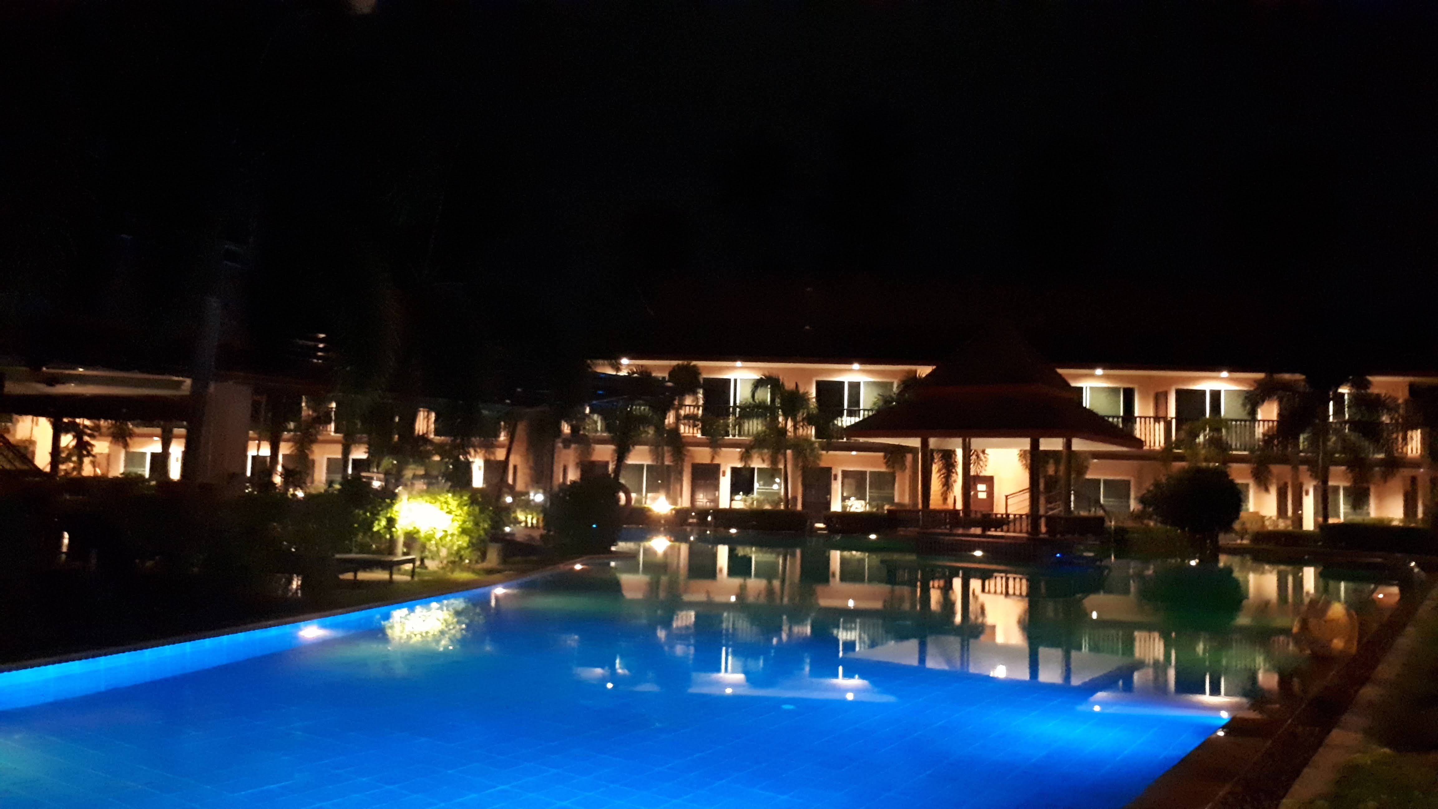 Piscina deschisă