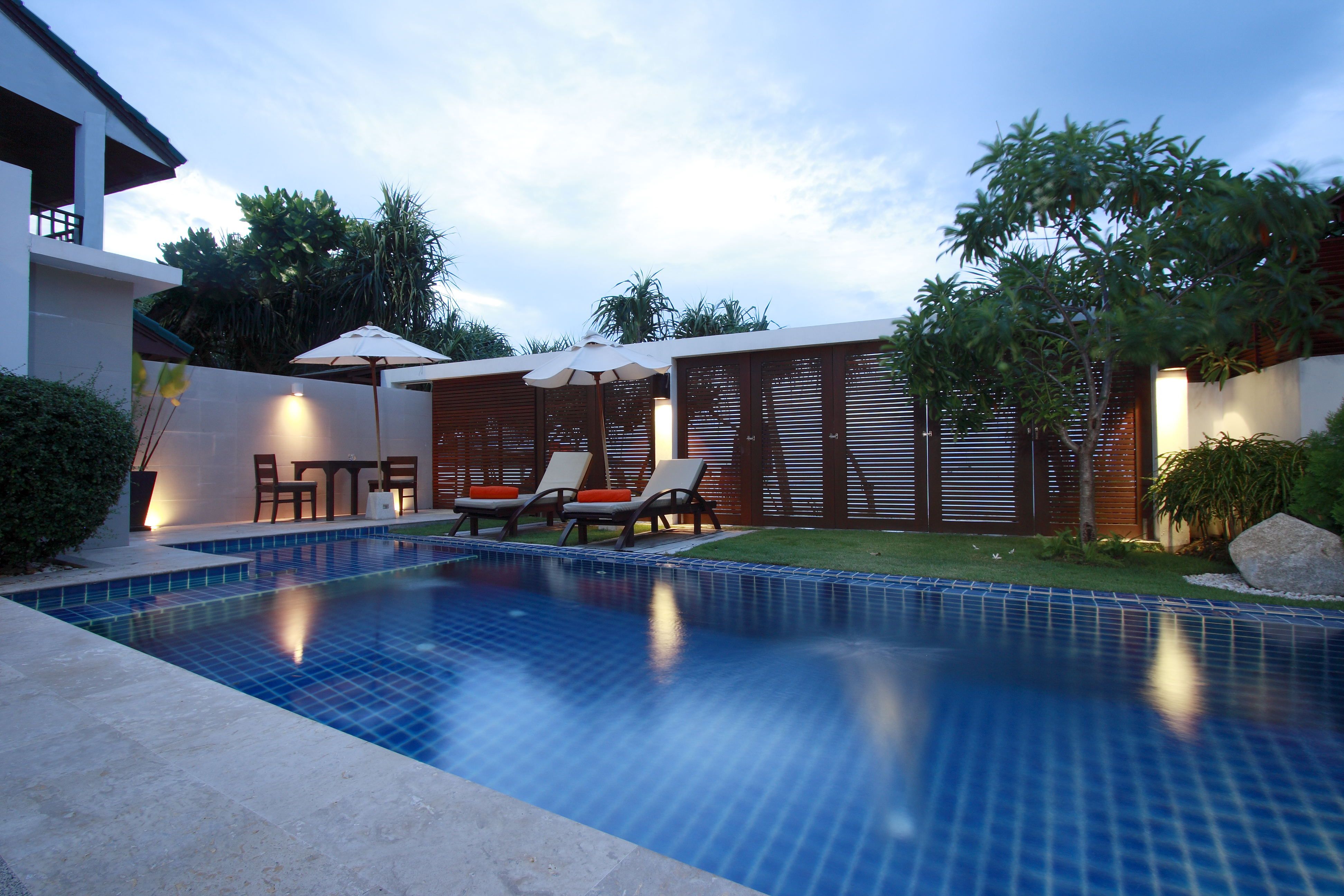 Beachfront Grand Pool Villa