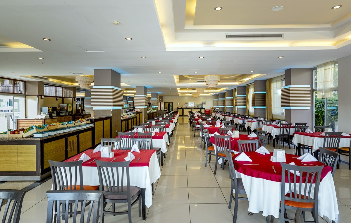 HOLIDAY GARDEN RESORT HOTEL 5.jpg