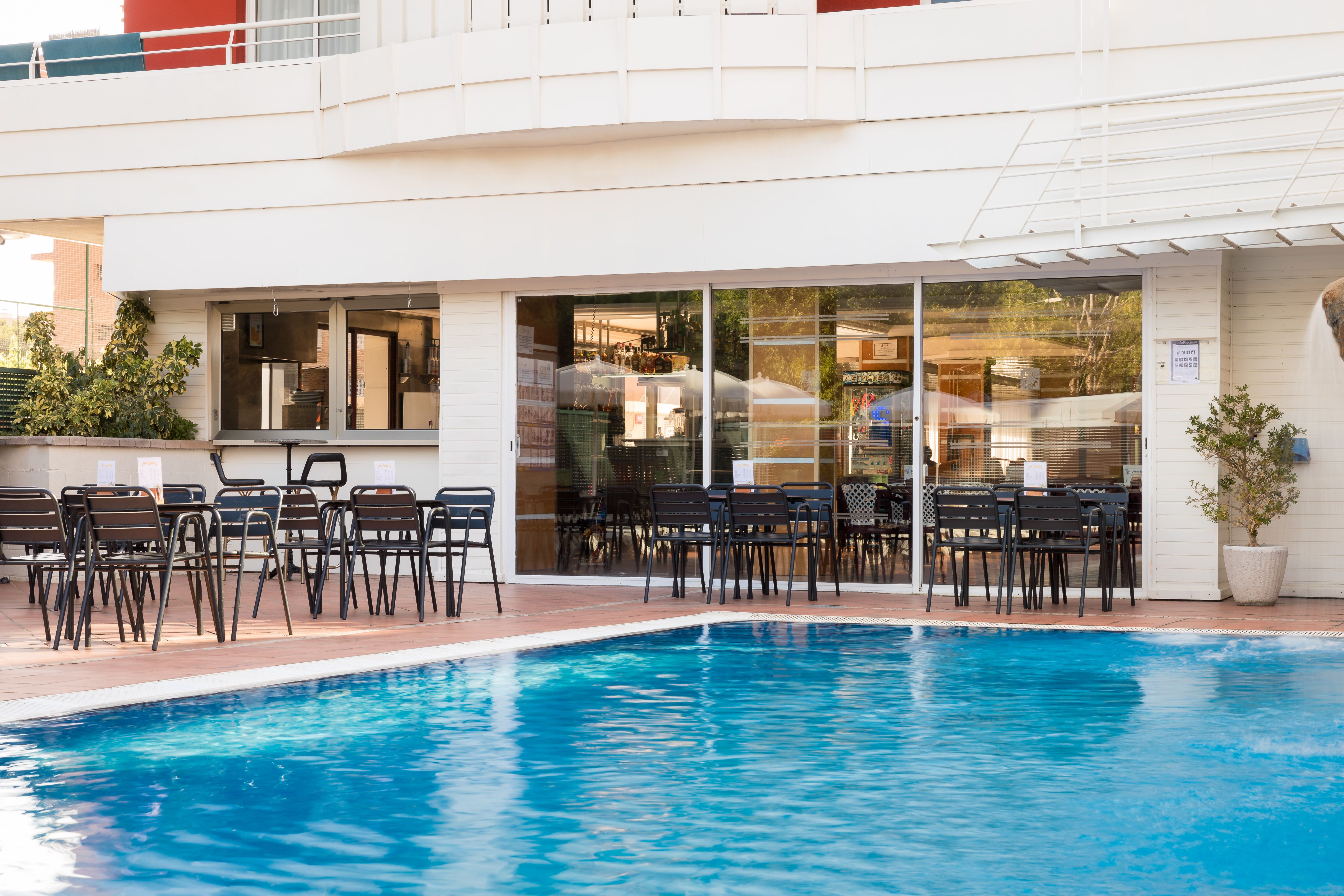 Piscina deschisă