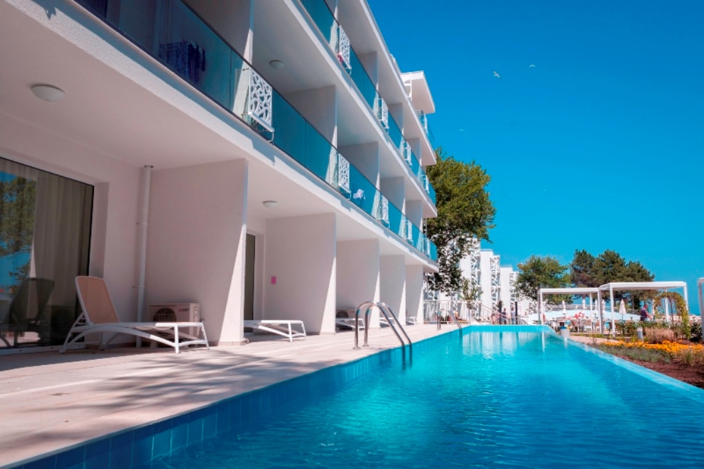 Piscina deschisă