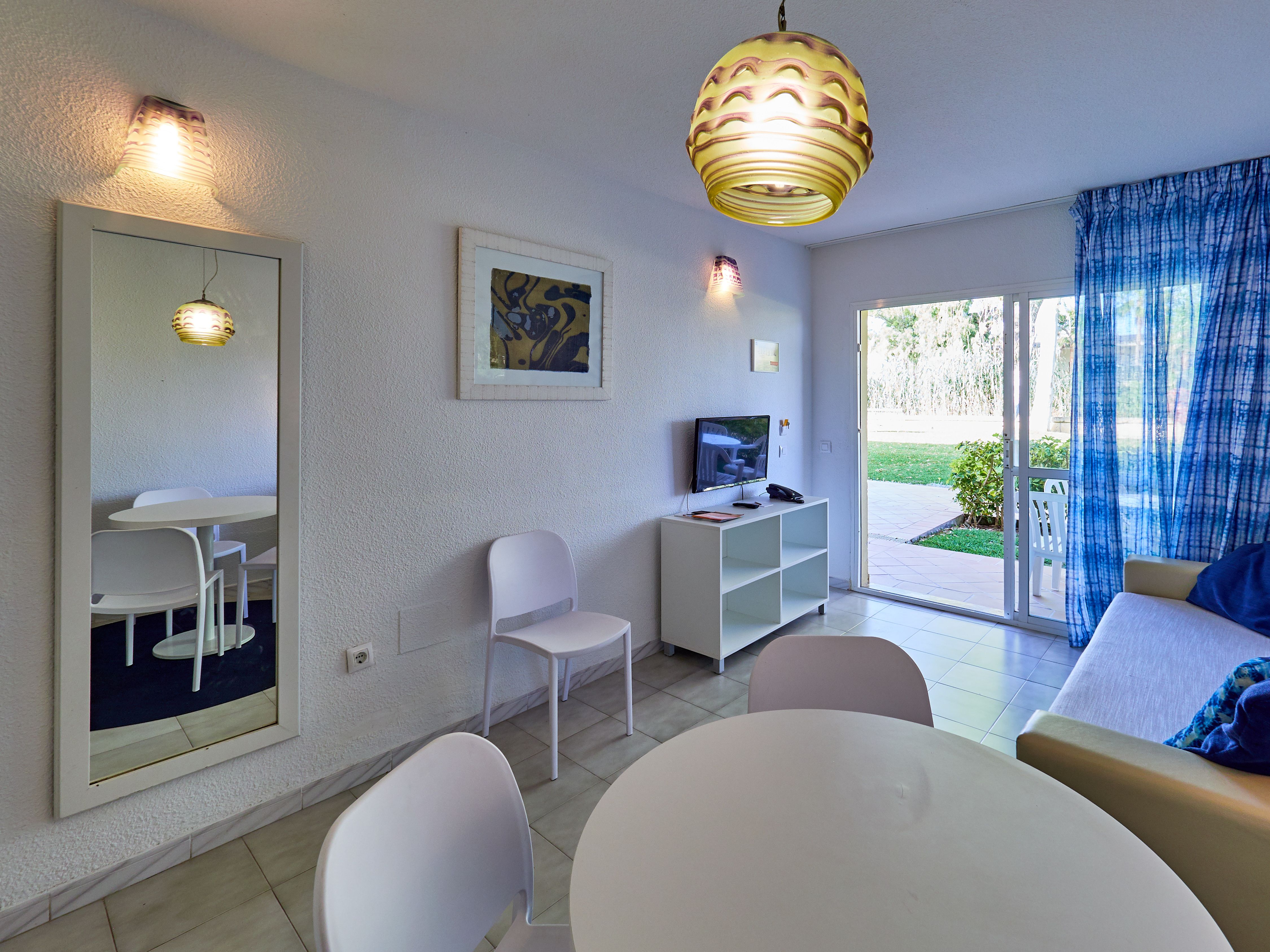 A1 - APARTMENT ONE BEDROOM (BALCONY OR TERRACE)