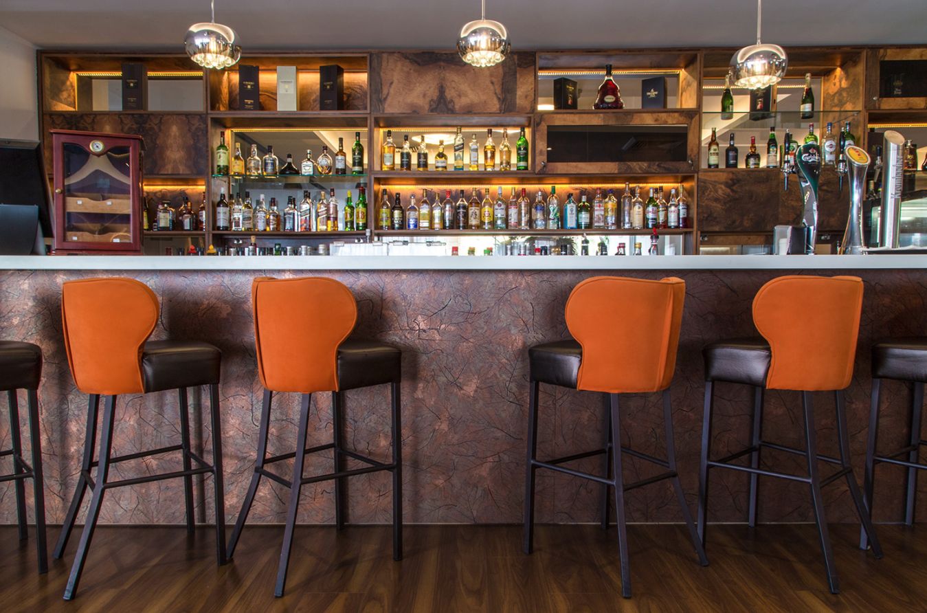 Sirens Bar