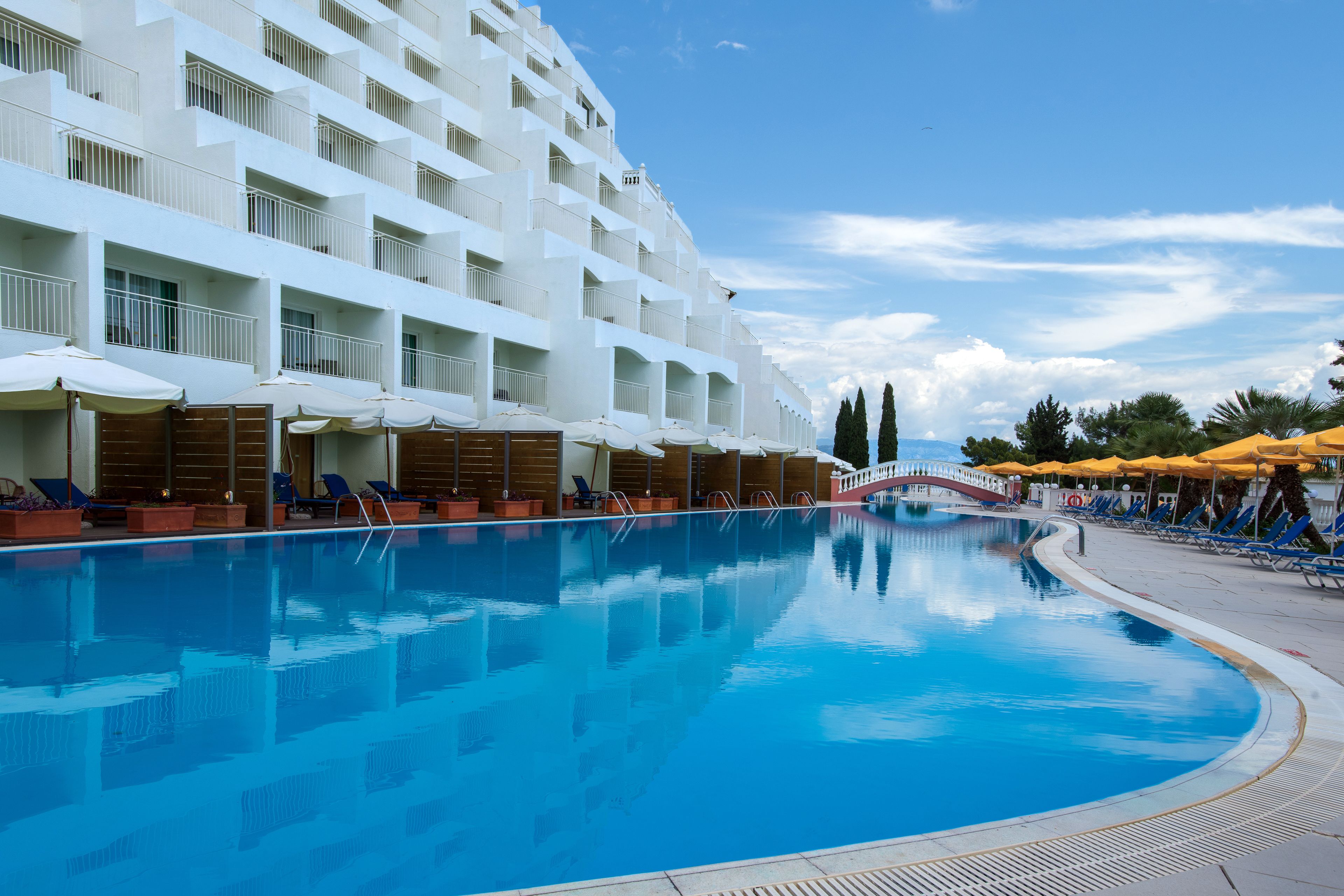 Piscina deschisă