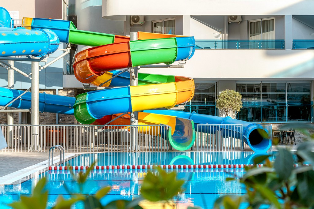Piscina deschisă
