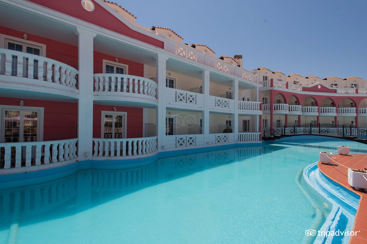 Piscina deschisă