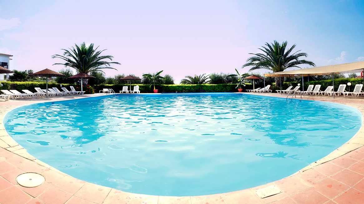 Piscina deschisă