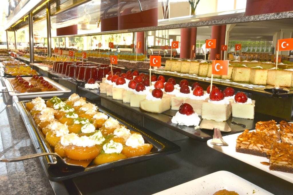MAIN RESTAURANT